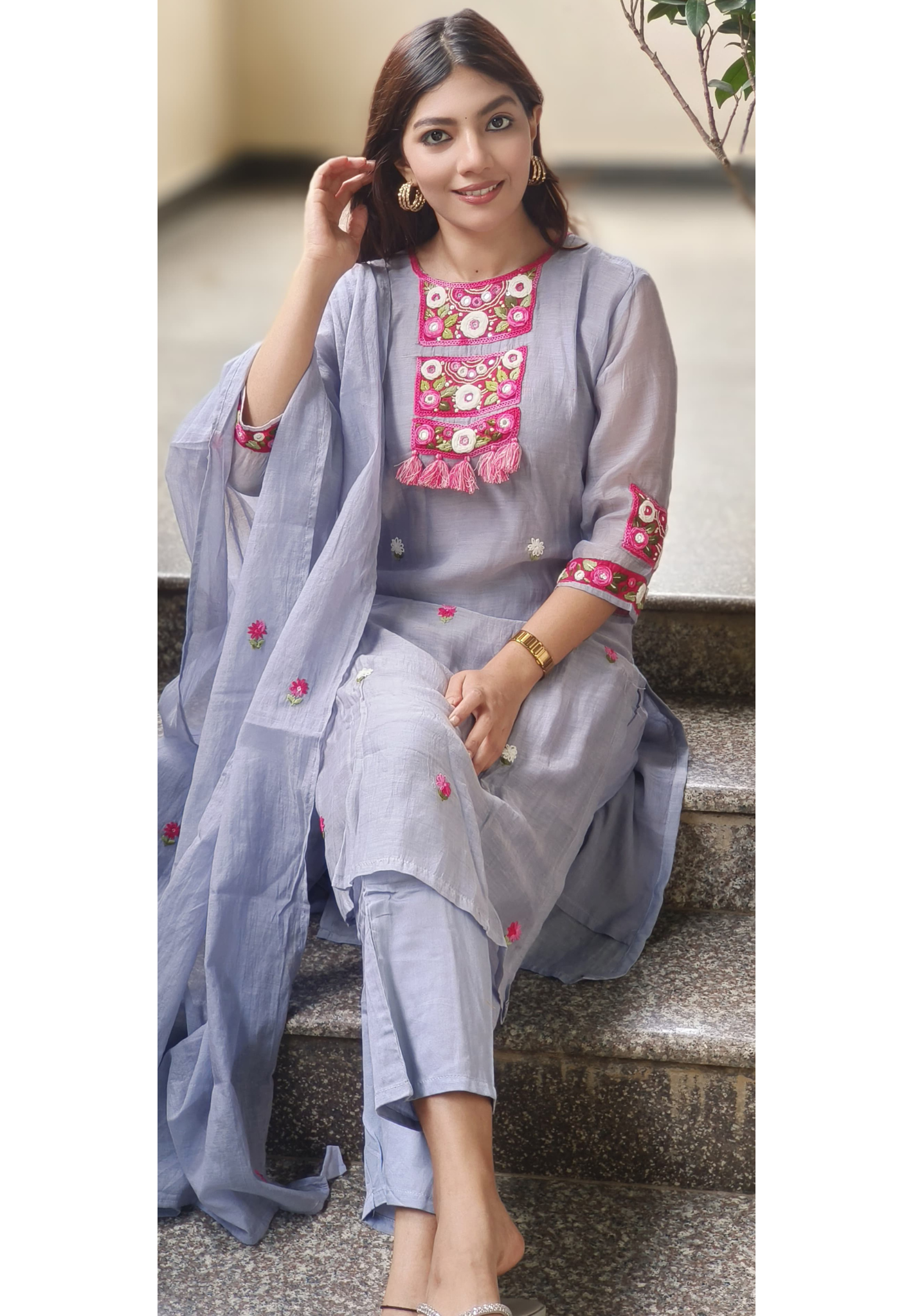 Mul Chanderi Coiled Thread Work Straight Full Suit Set With Dupatta