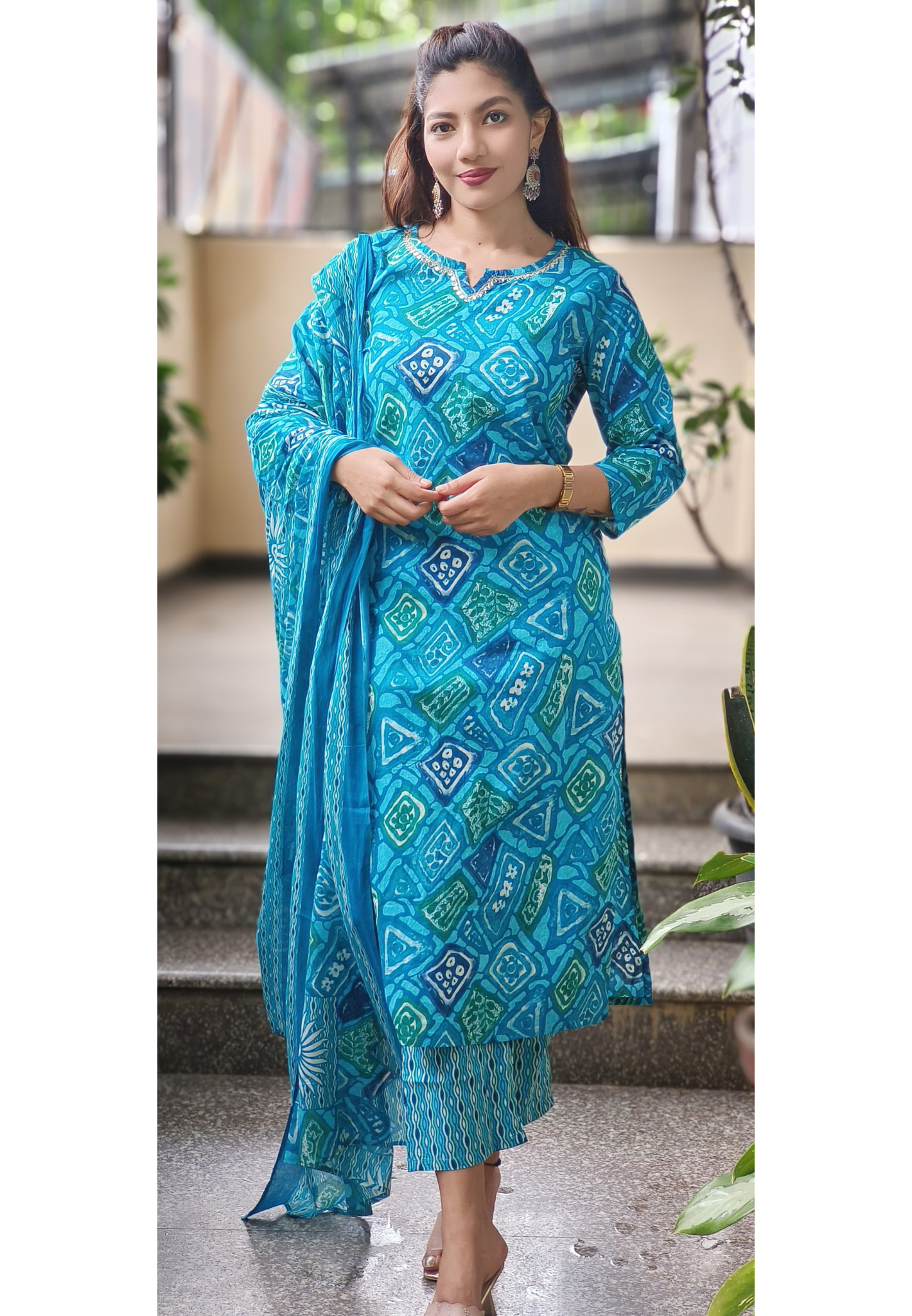 Patang Bandhani Full Suit Set With Dupatta In Cotton Fabricator