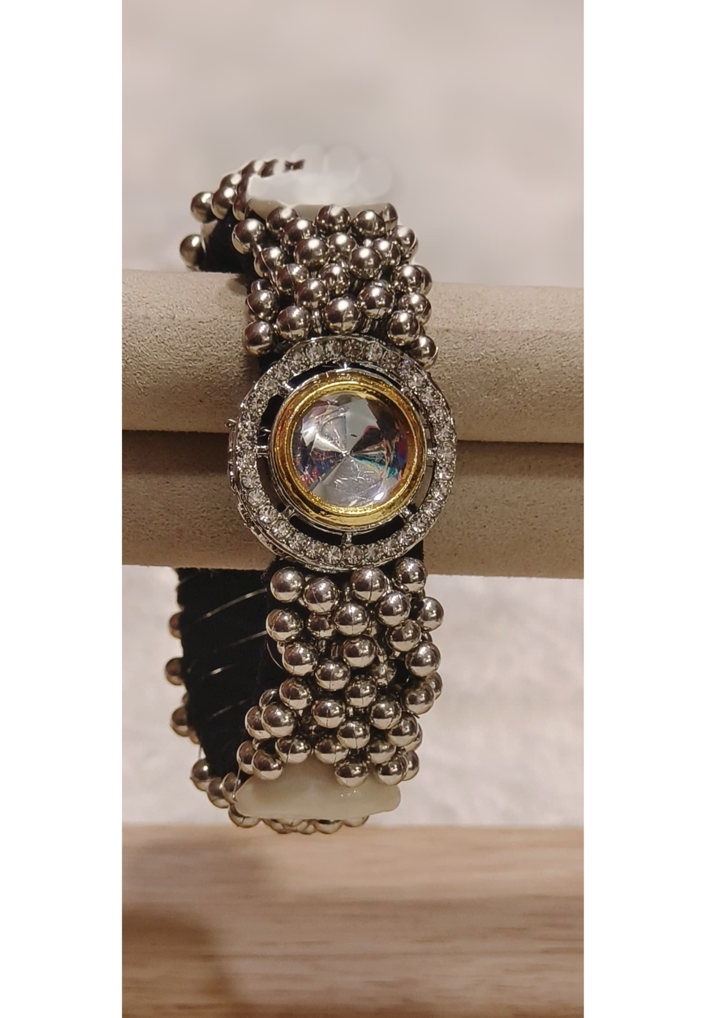 Eterna Shell & Stone Shine Bangle