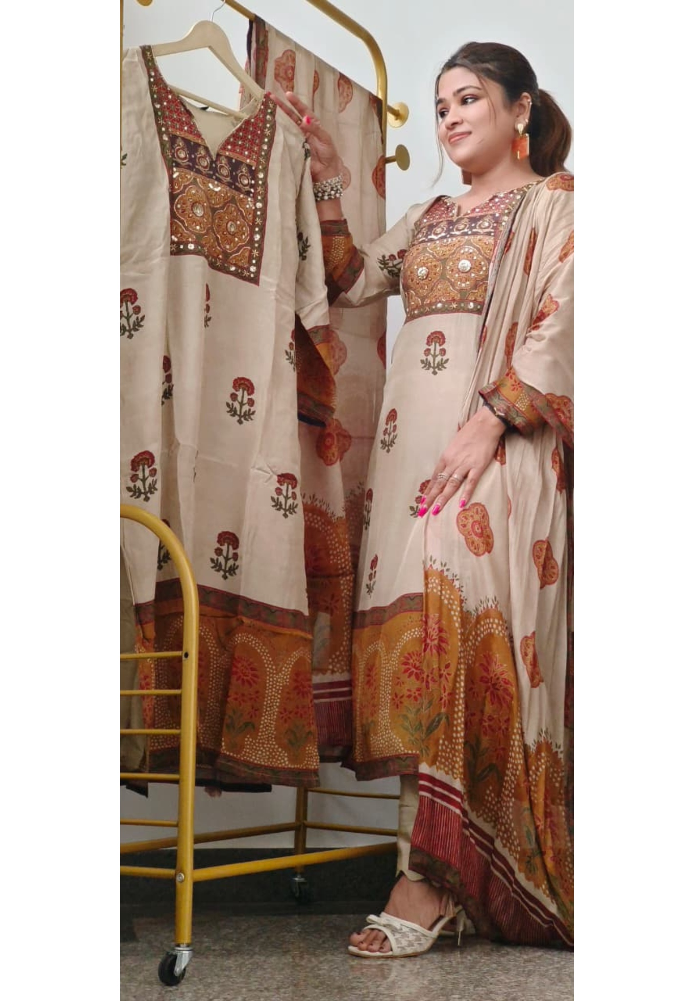 Traditionally Printed Tiny Foil Work Full Suit Set With Dupatta In Crepe Fabric- 11026