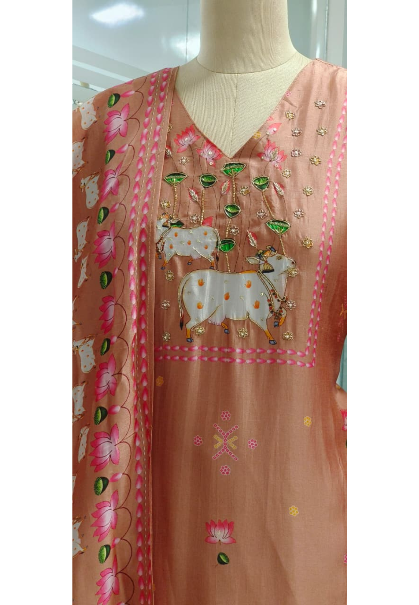 Gauvastra Handcrafted Full Suit Set With Dupatta In Russian Silk Fabric- 11202