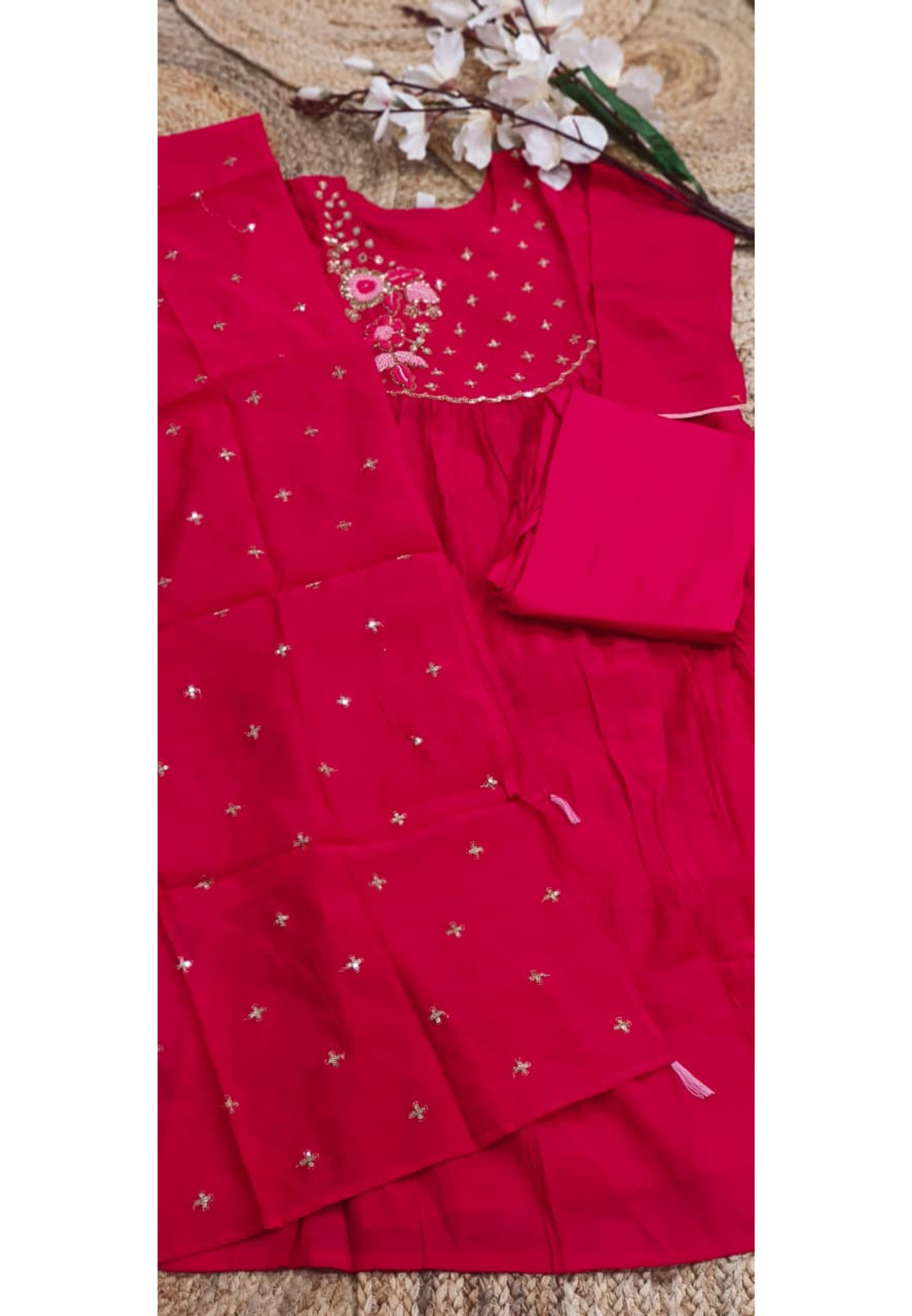 Floral Embroidered Beautiful U-Yoke Surat Mul-Chanderi Full Suit Set With Dupatta