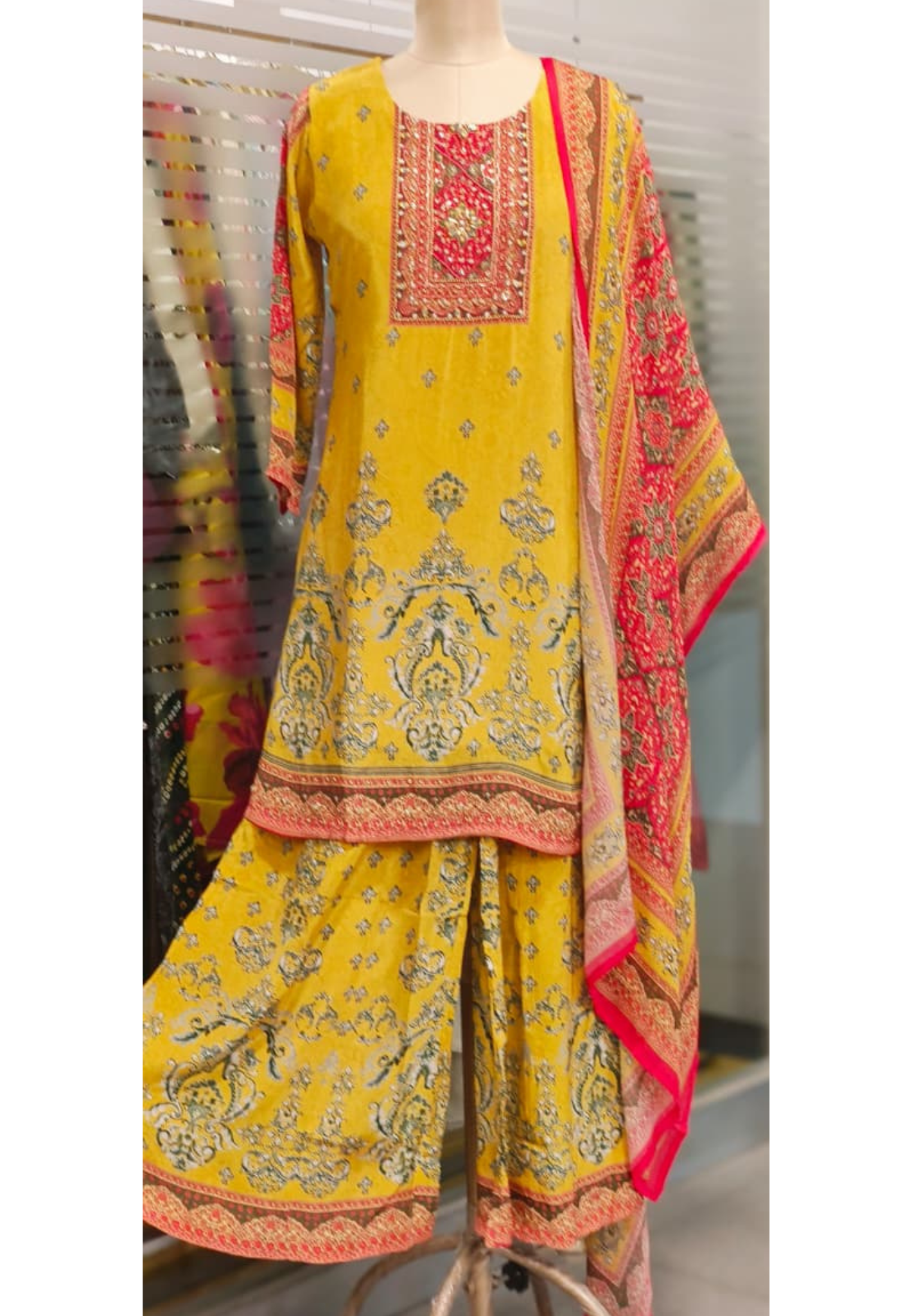 Mustard Elegance Block Yoke Printed Full Suit Set With Dupatta & Loose Palazzo Bottom In Crepe Fabric