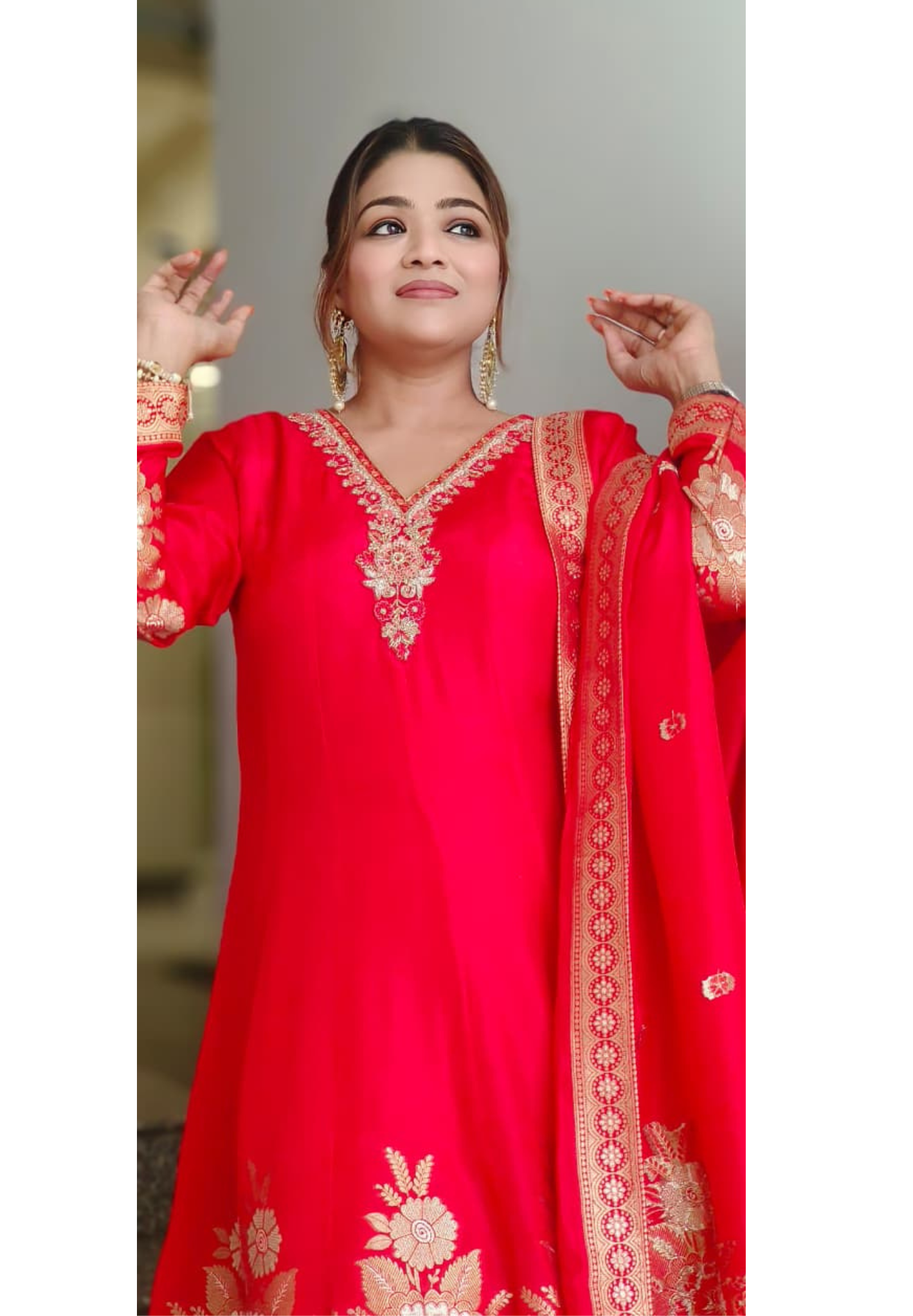 Zardosi V-Neck Co-ordinated Floral Print Banarasi Anarkali Full Suit Set With Dupatta