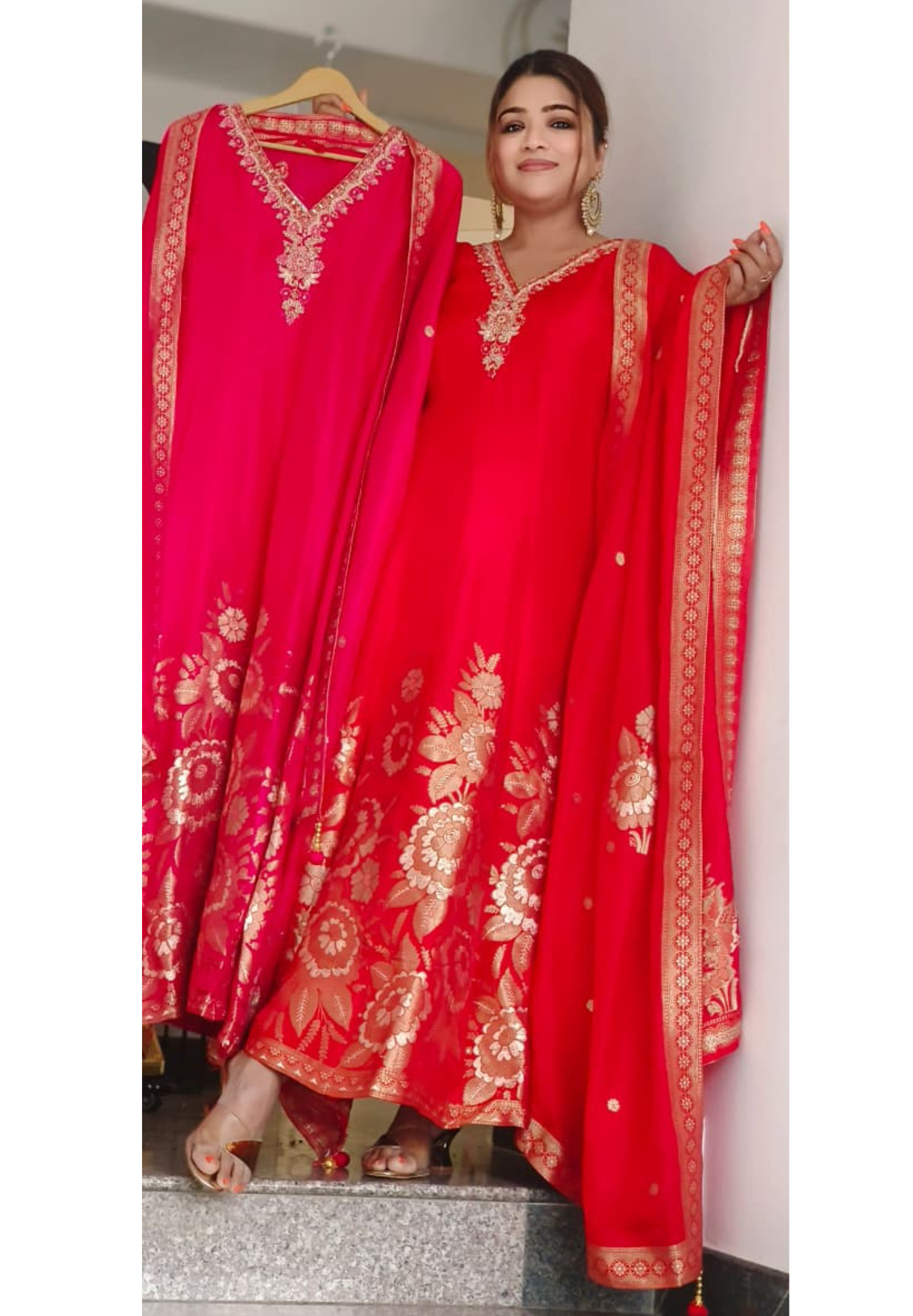 Zardosi V-Neck Co-ordinated Floral Print Banarasi Anarkali Full Suit Set With Dupatta