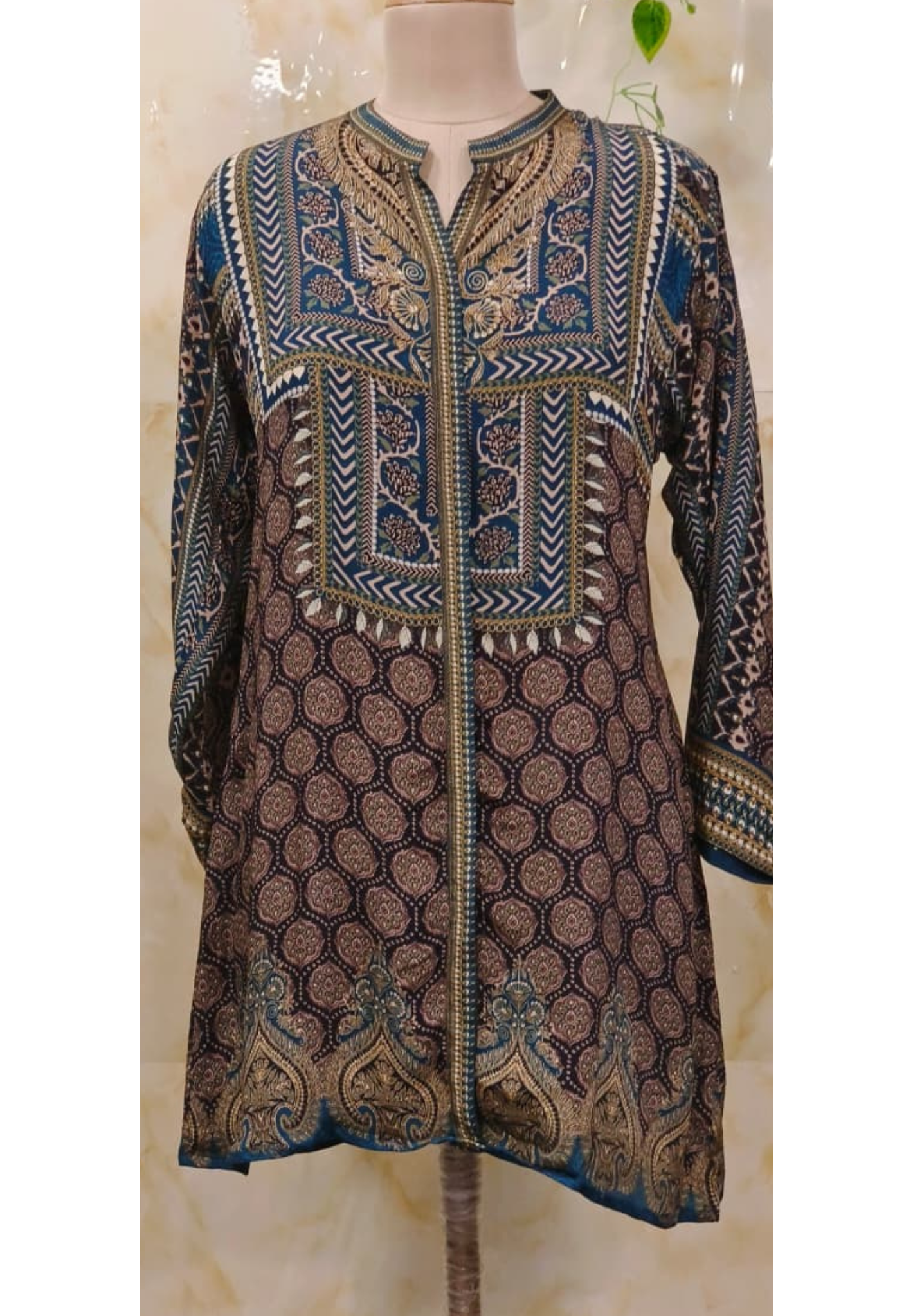 Royal Indigo Block Printed Short Kurti Only In Crepe Fabric