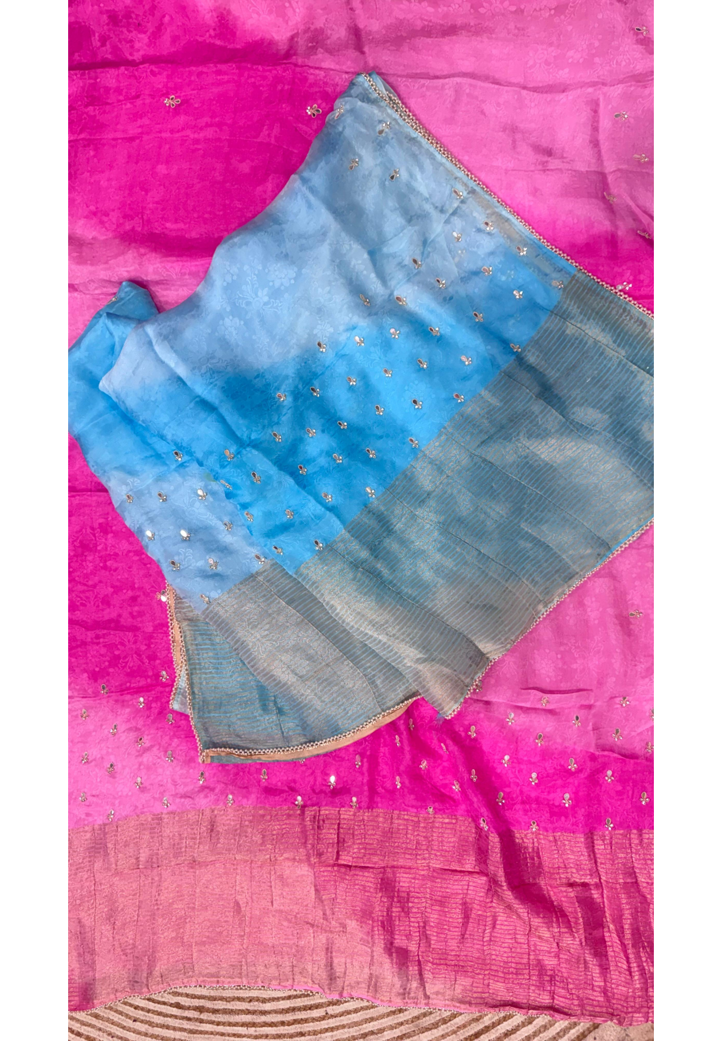 Tiny Pearl Bordered With Tiny Mirror Ombre Shade Saree With Unstitch Blouse