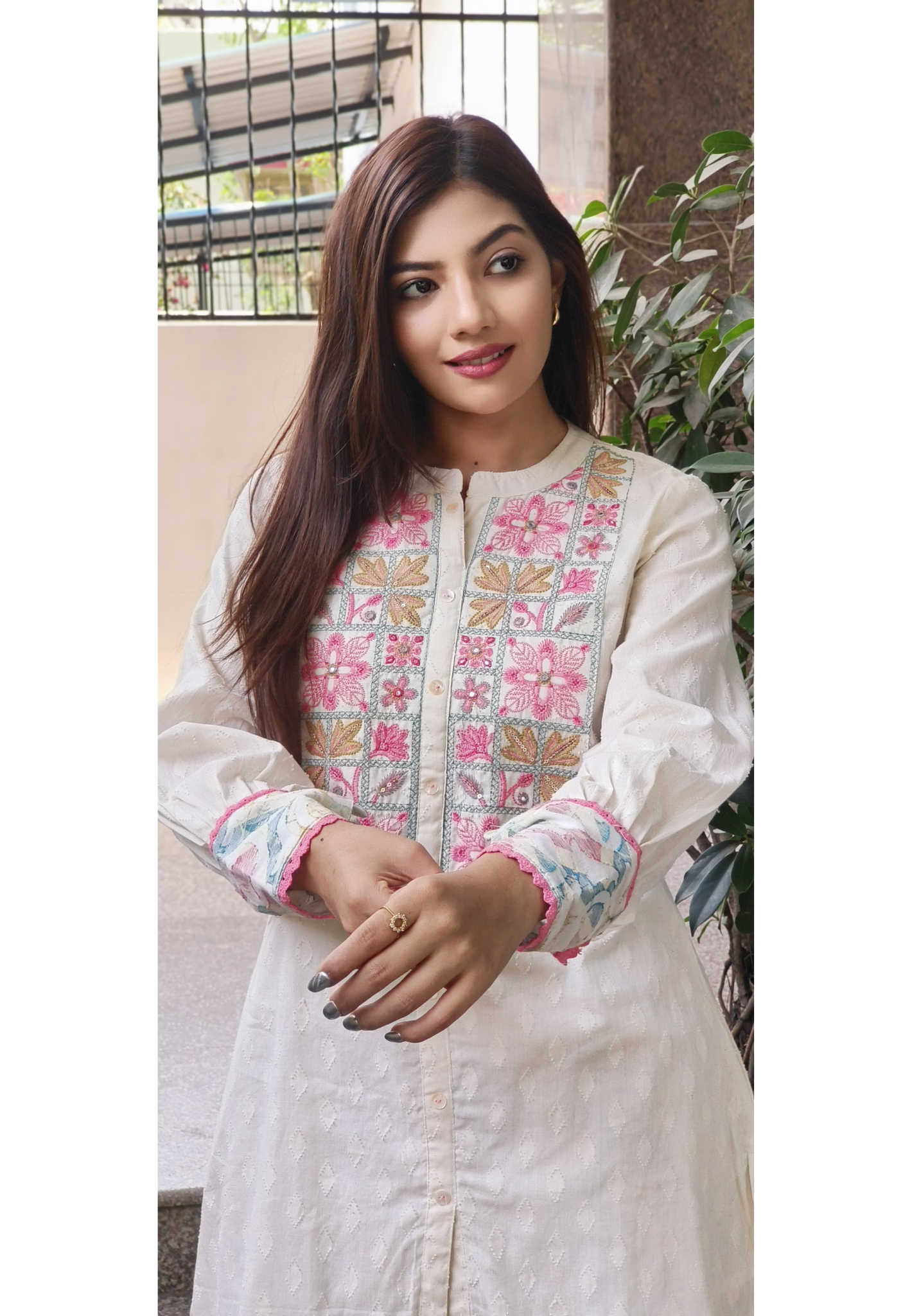 Embroidered A-Line Short Mandarin Collared Kurta With Printed Bottom