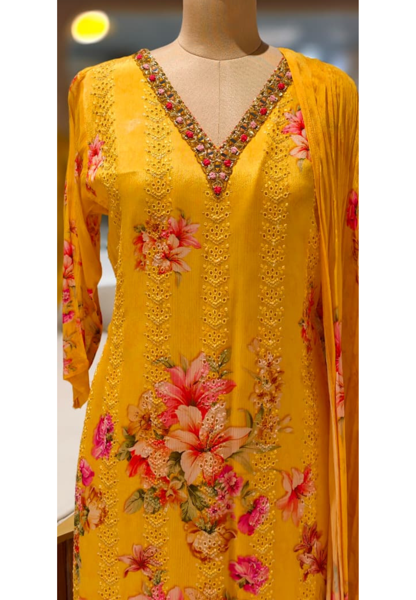 Chikankari Look Floral Print Thread Embroidered Full Suit Set With Dupatta In Georgette Fabric- 11349