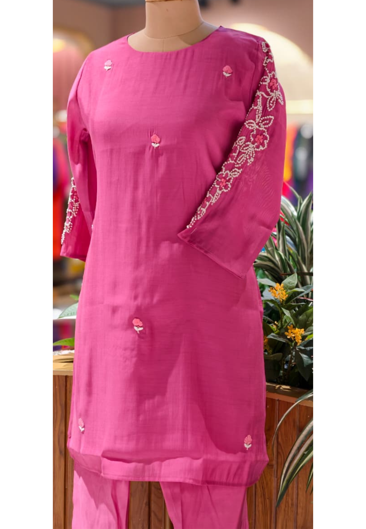 Surat Mul Chanderi Suttle Katha Nord Embroidery Solid Co-Ord Set- 13410