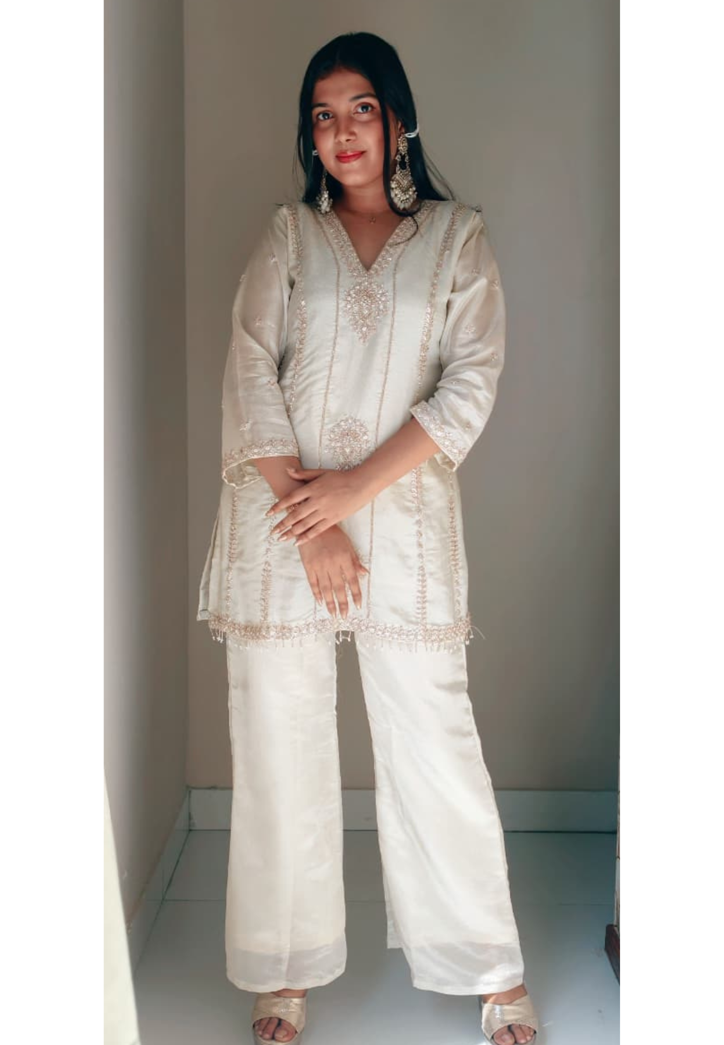 Sequin With Cut-Dana Placement Detailing Ivory Kurta Pant Set In Tissue Fabric- 13502