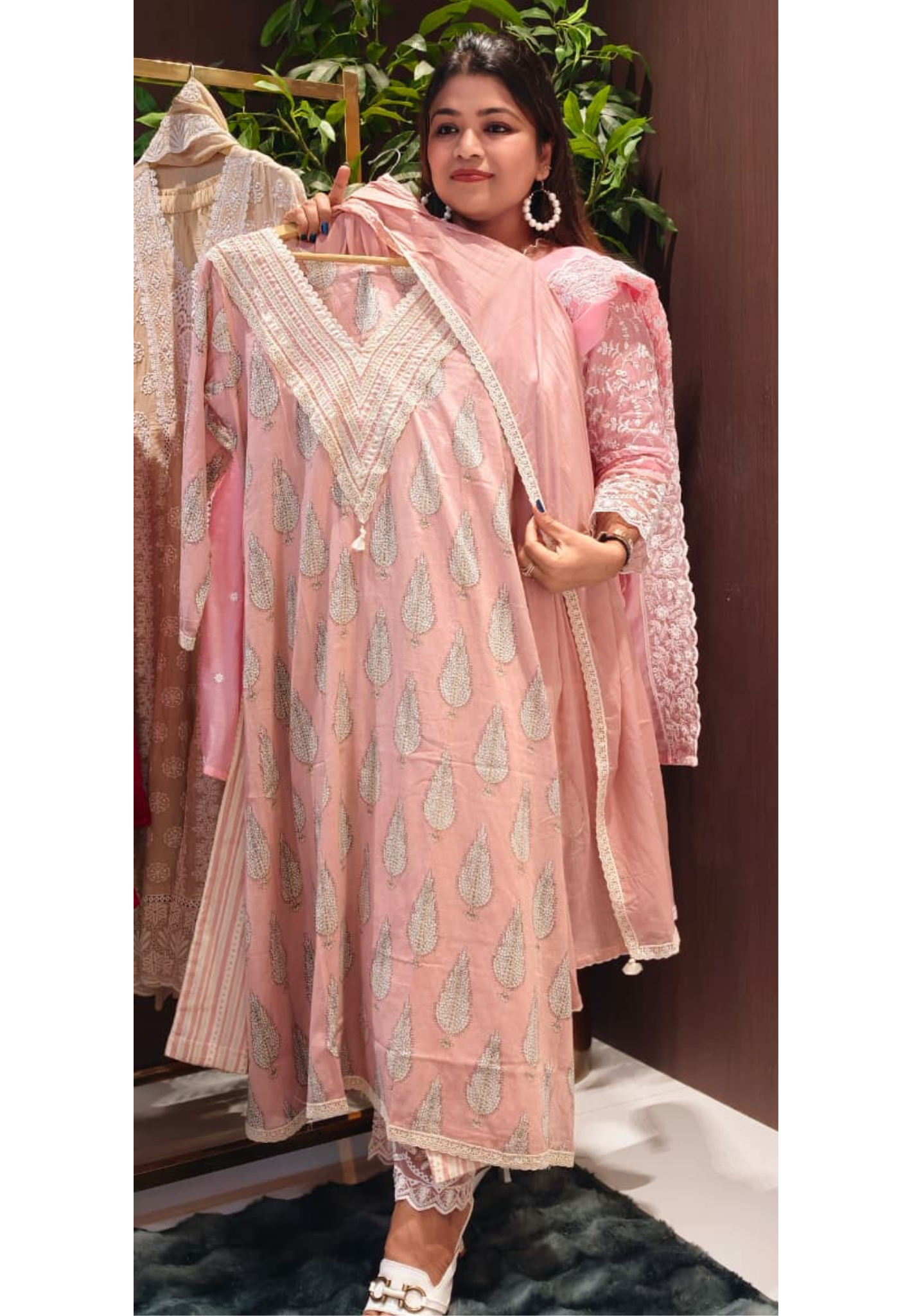 Premium Cotton Linear Leafy Printed Crosia V-Neck Stunning Full Suit Set With Dupatta-13957