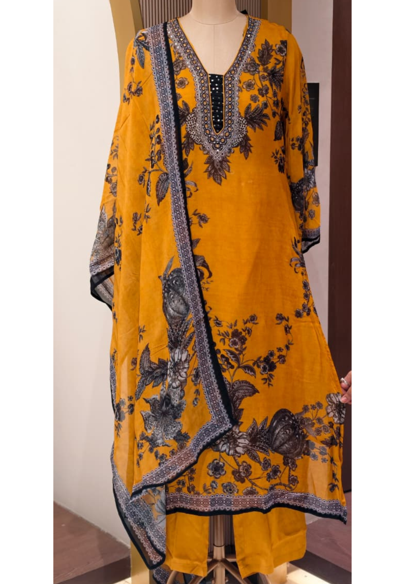 Mustard Elegance Floral Print Soft Georgette Full Suit Set With Mul Cotton Lining- 14296 RB230