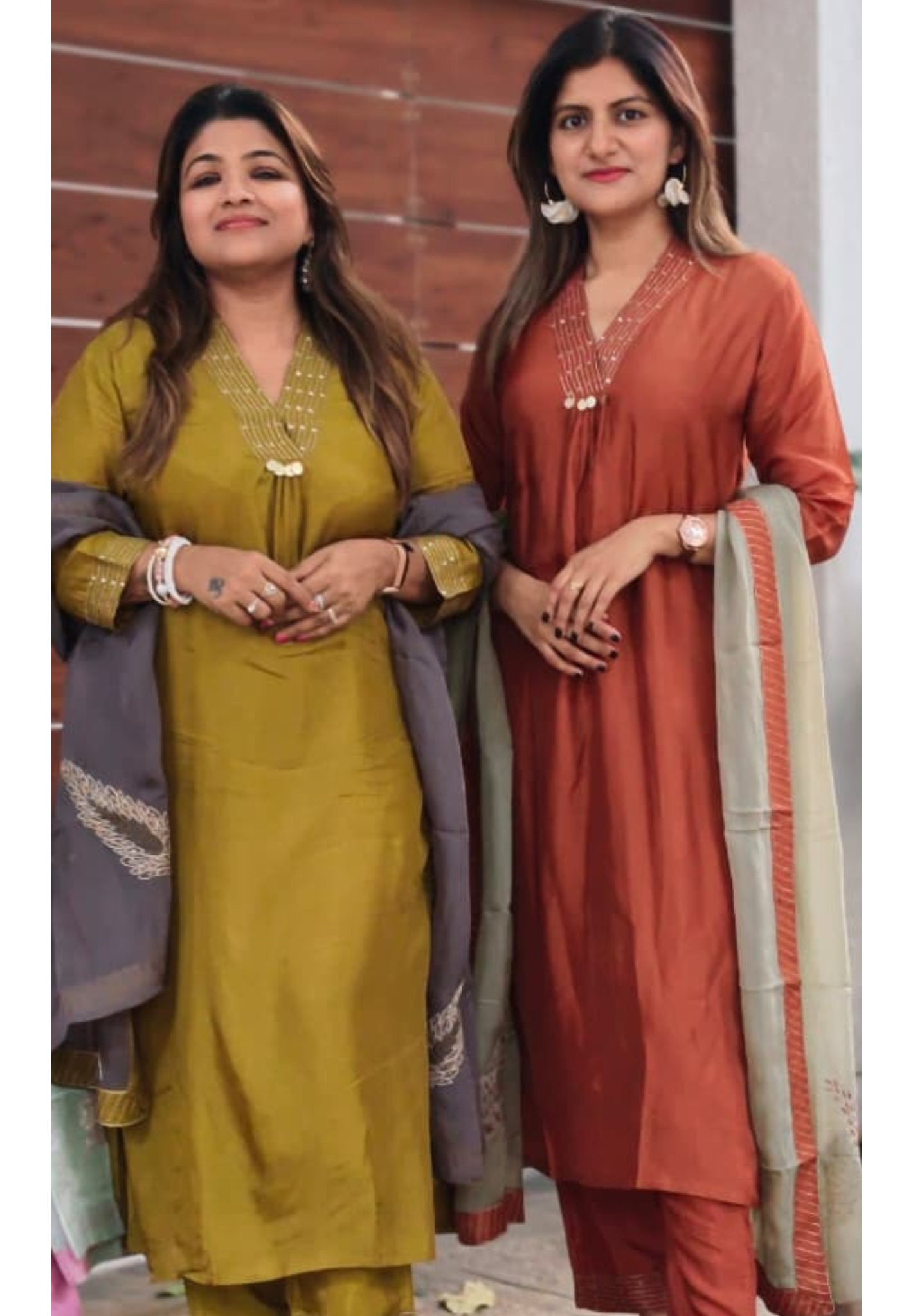 Banarasi Mul-Chanderi Solid A-Line Full Suit Set With Smart Dual Tone Dupatta & Minimal Coin Tassels Over Neck- 16040