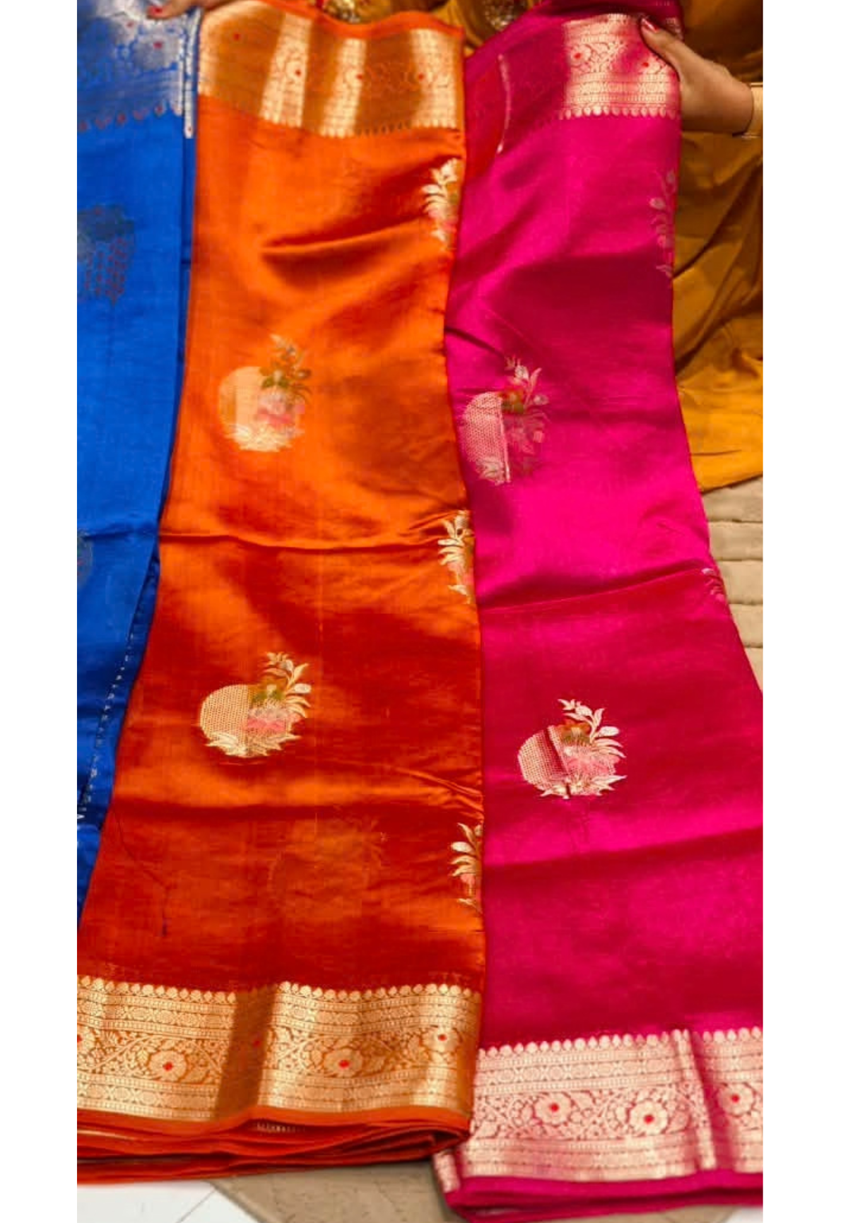 Pure Raw Silk Royal Gold Zari Floral Motifs Unstitched Vibrant Saree- 16543