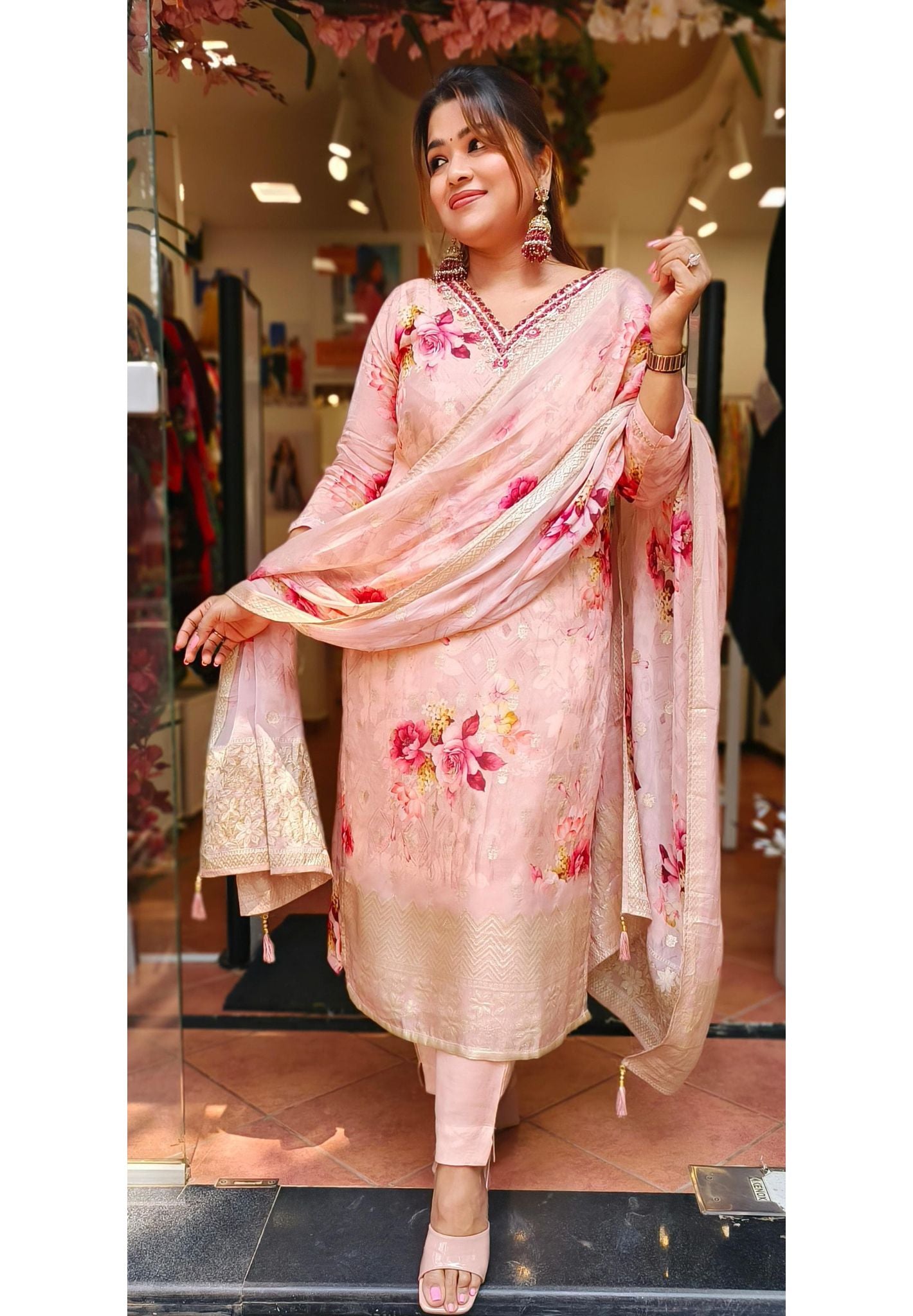 Floral Embroidered V- Neck Soft Organza Full Set With Heavy Dupatta 04515