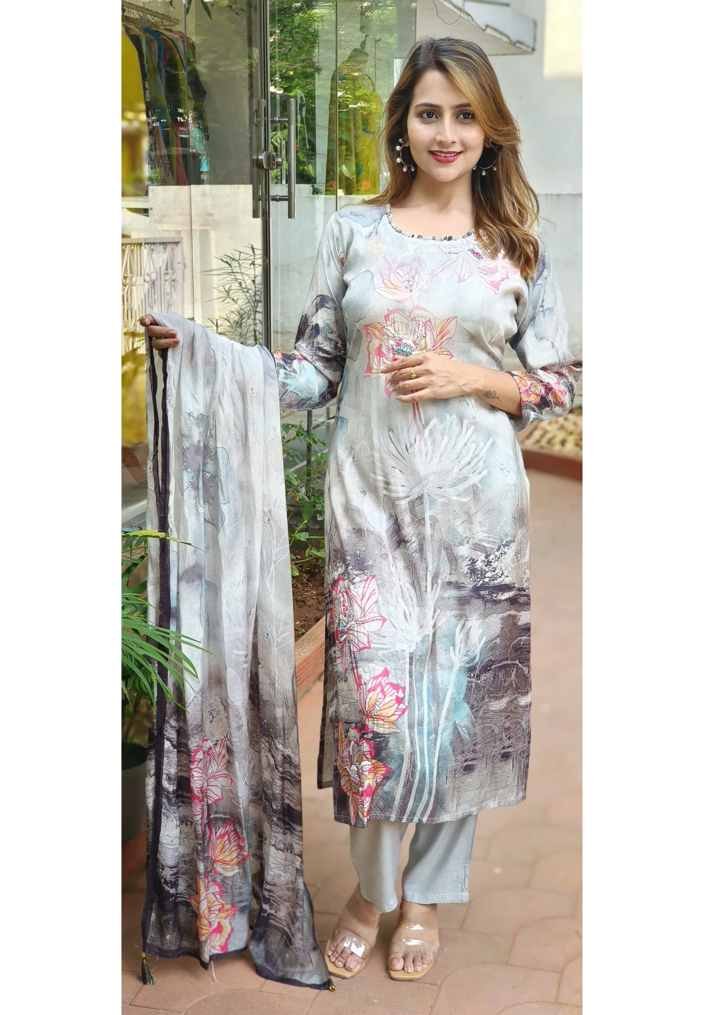 Cut Dana Embroidered Floral Muslin  Full suit Set with Muslin Dupatta- 05579