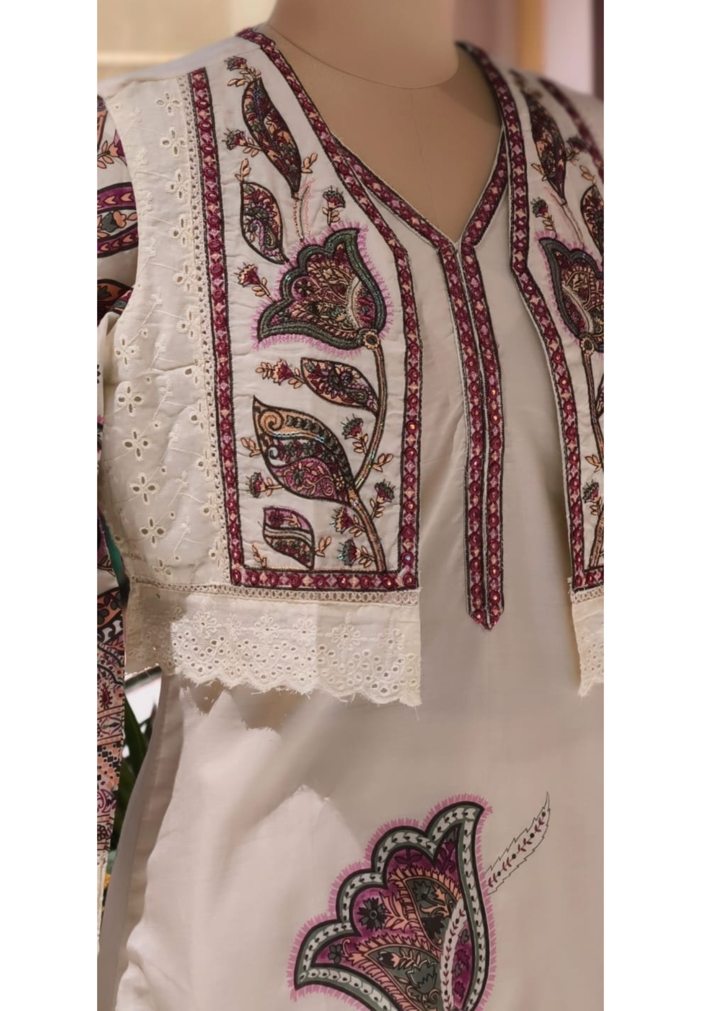 Thread Embroidered Cut-Work Laced Detechable Jacket With Printed Cotton Kurta Pant- 13586