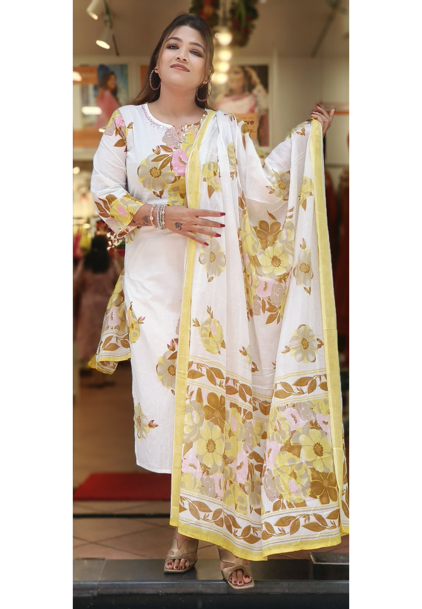 Floral Printed Light Shade Full Suit Set With Dupatta In Cotton Fabric