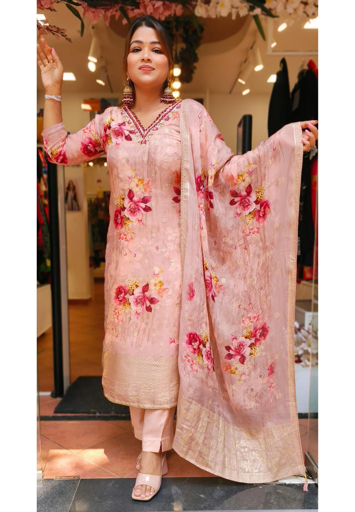 Floral Embroidered V- Neck Soft Organza Full Set With Heavy Dupatta 04515