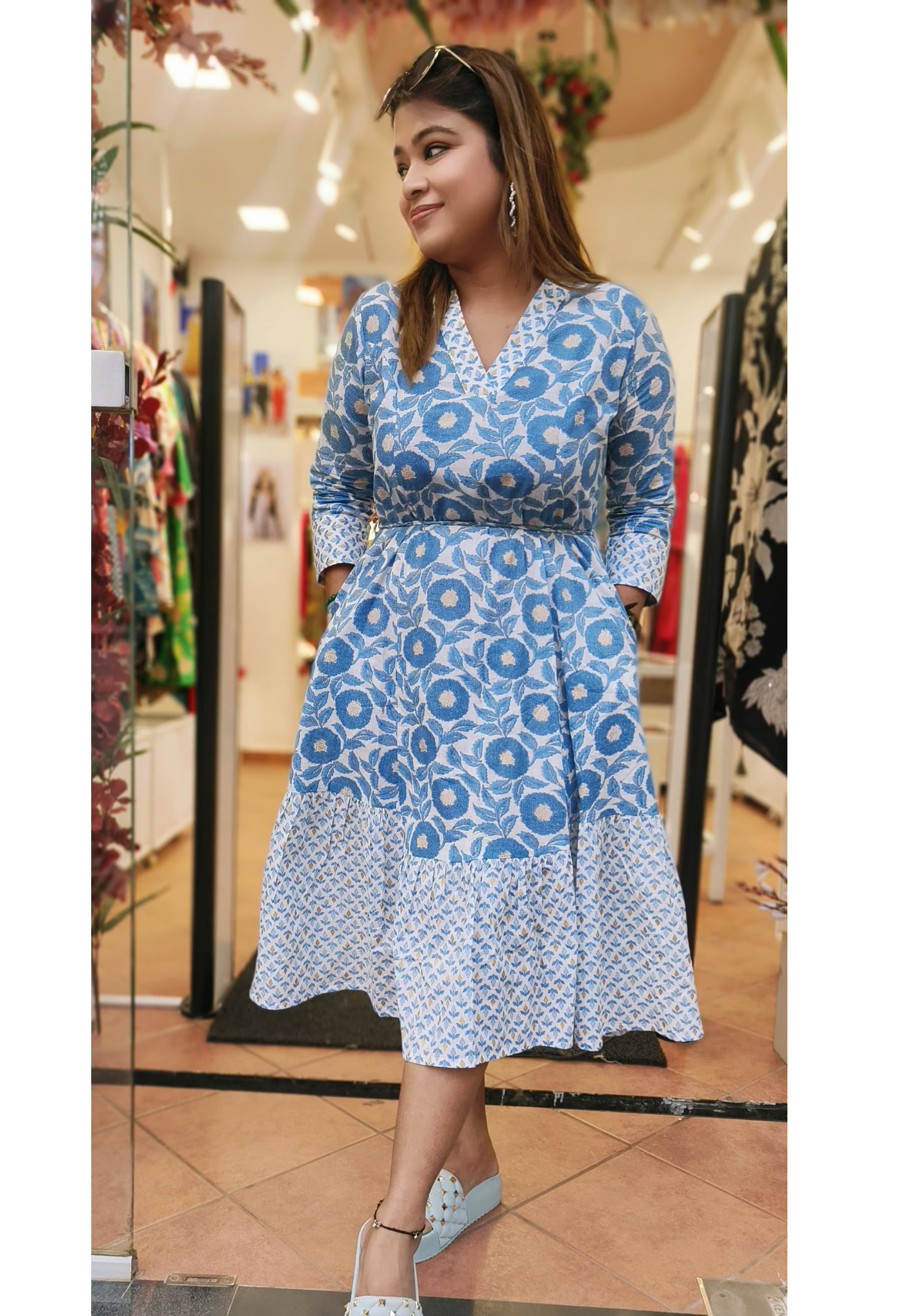 Floral Print V -neck Cotton Knee Length Collar Frock with 3/4th Sleeves 04543
