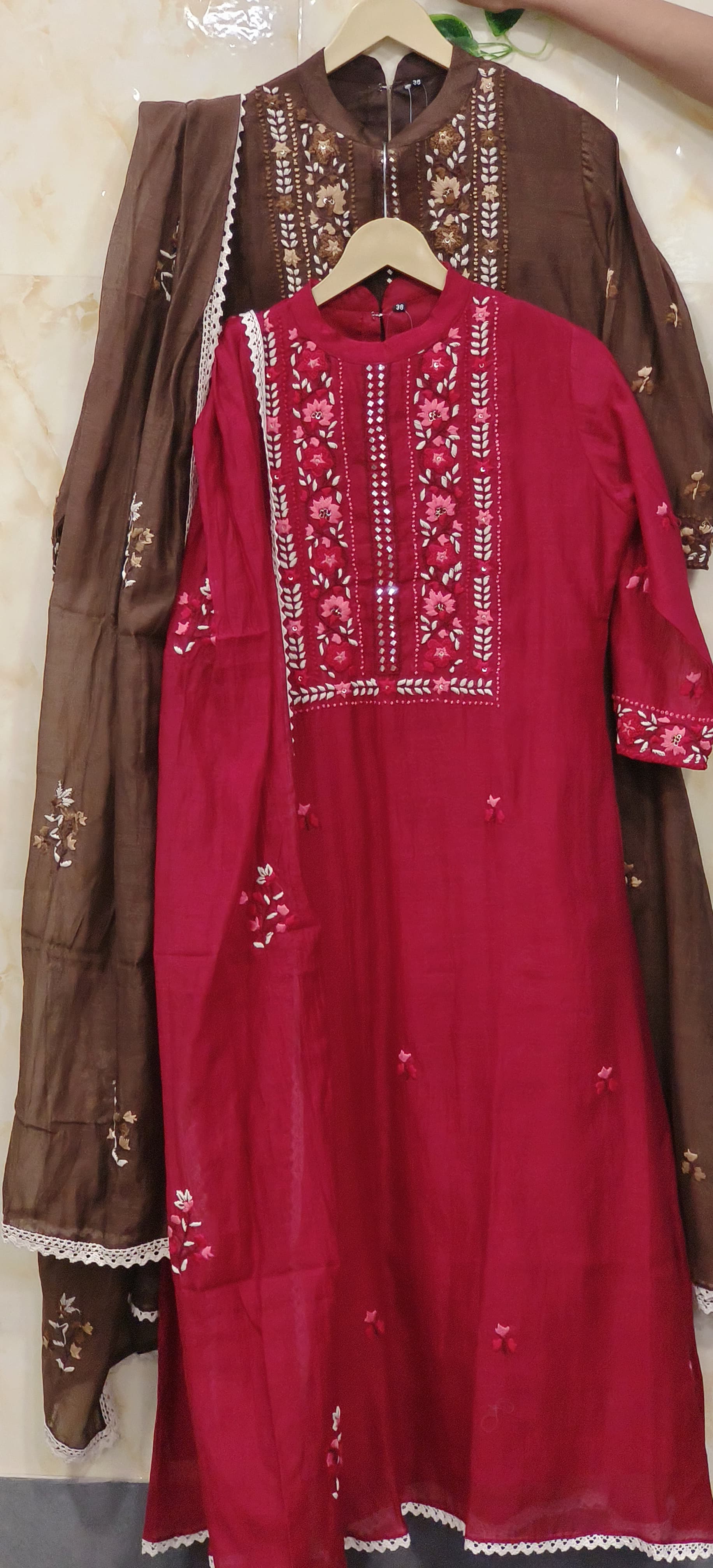 Thread Embroidered solid shade Pure Mal Chanderi Kurta with Pant And Dupatta