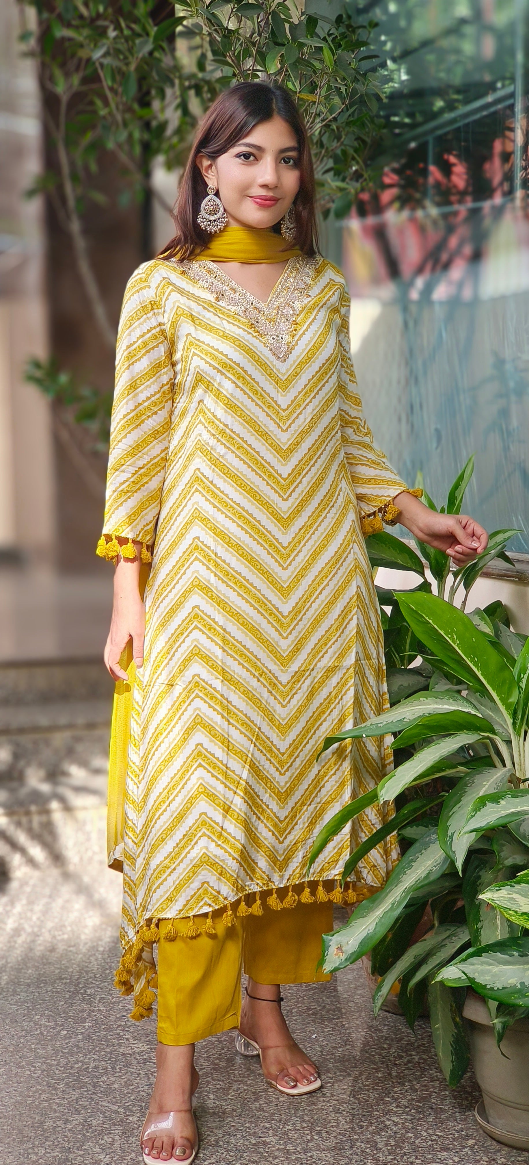 Elegant Lehriya Muslin Hi low Style Kurta Full Set with Handwork Detailing Tassel Accents