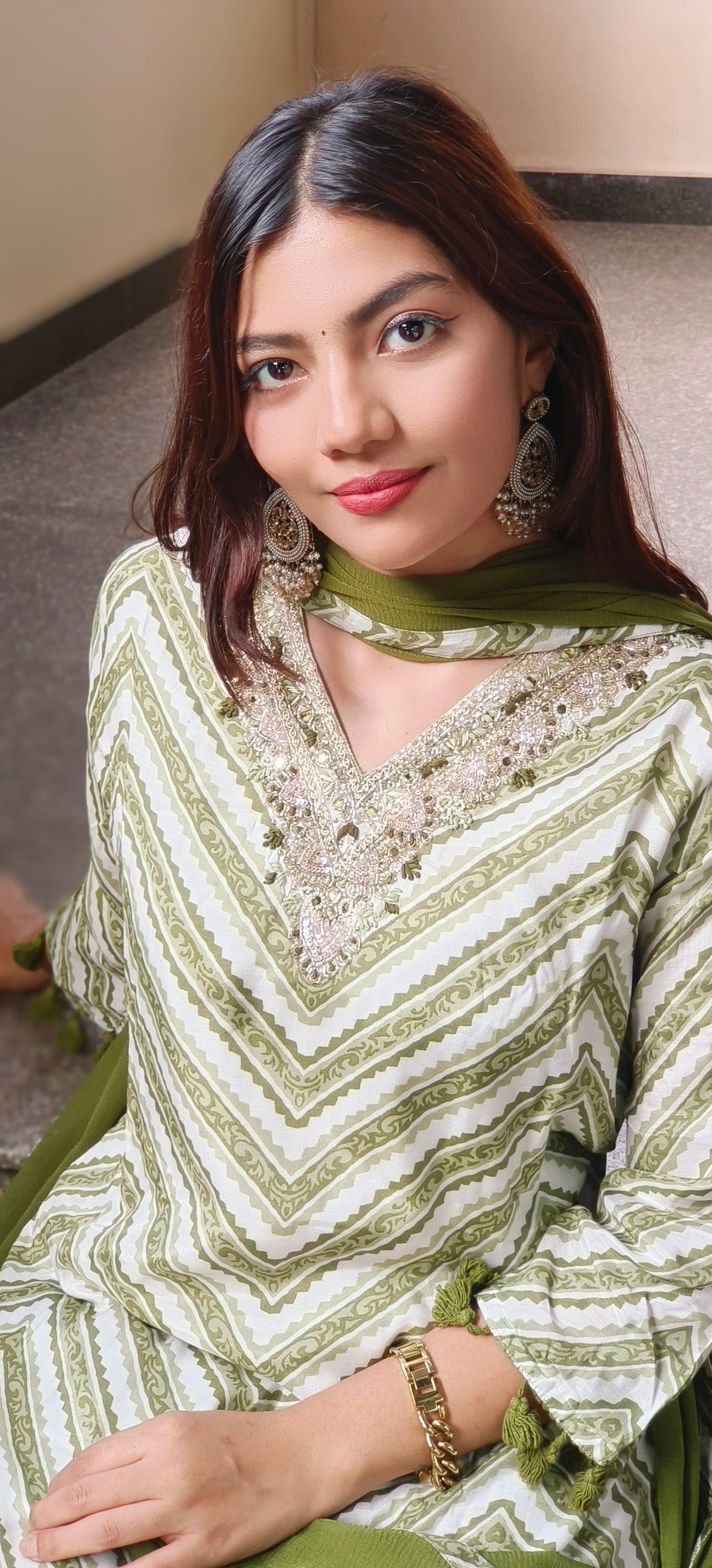 Elegant Lehriya Muslin Hi low Style Kurta Full Set with Handwork Detailing Tassel Accents