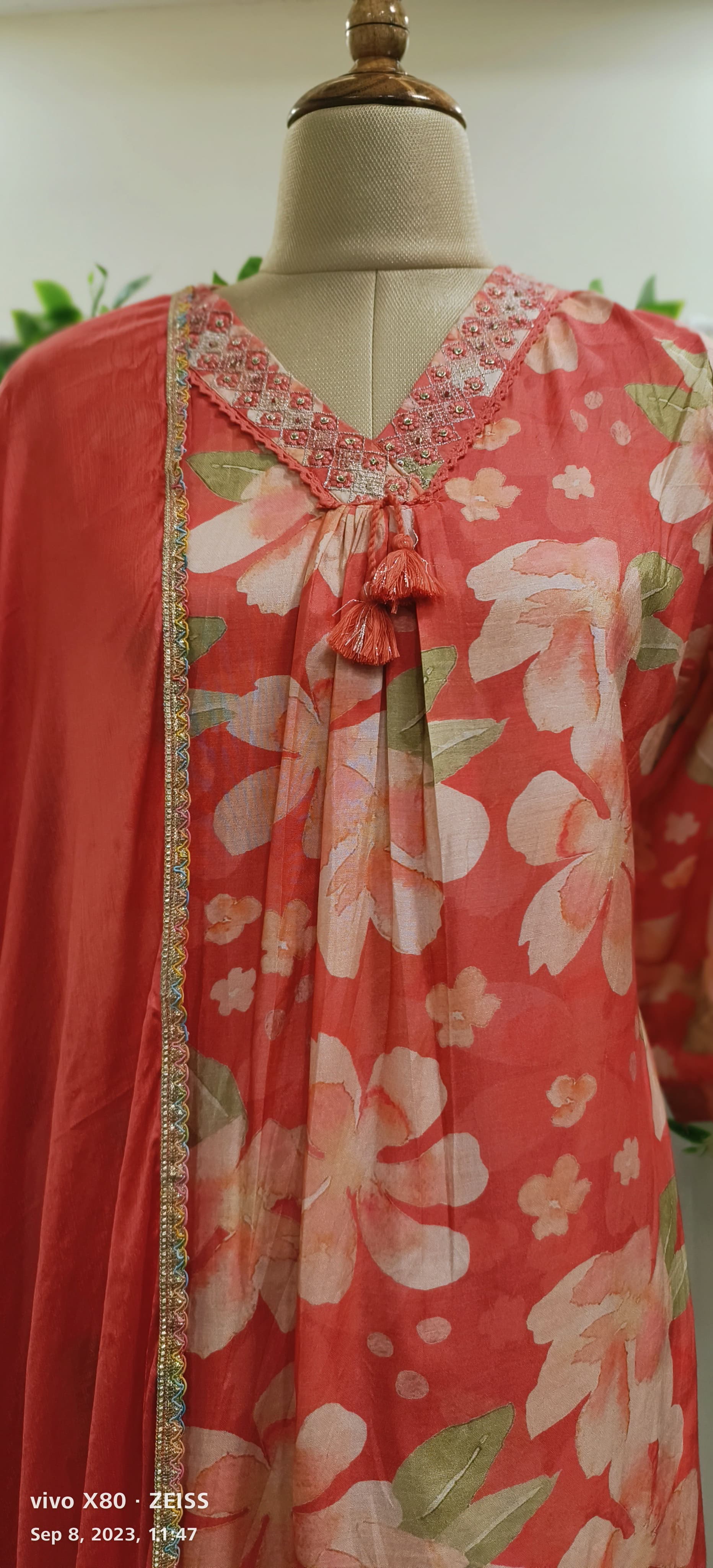 Floral muslin V-neck work printed kurta with pant chiffon dupatta{FULLSUIT-JC-02352}