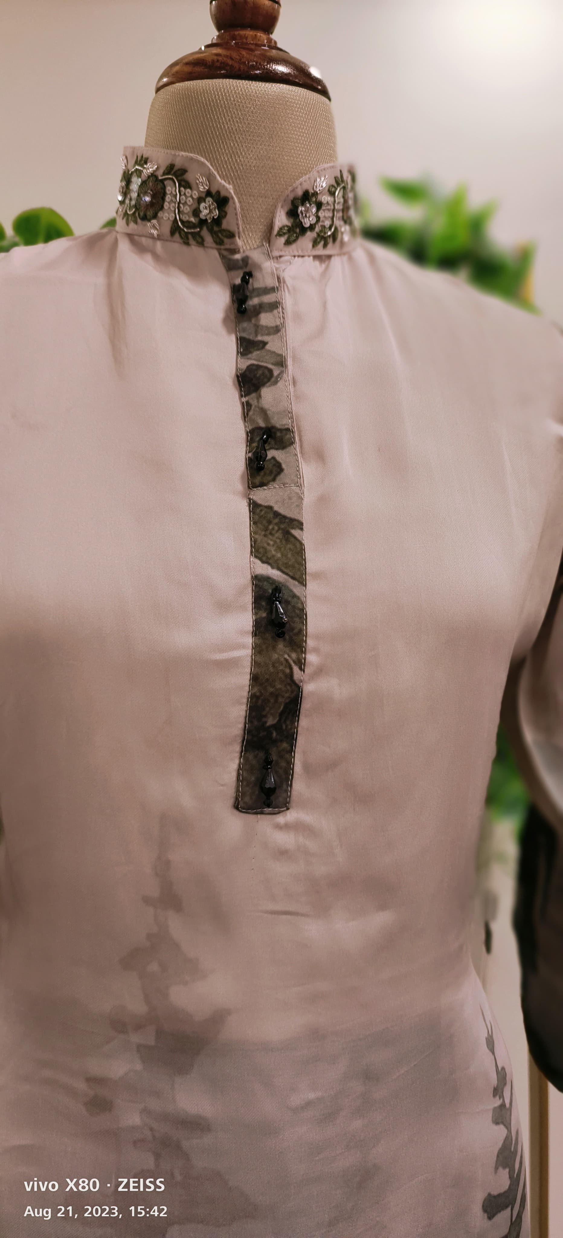 Madeiran embroidered collar kurta with loose pant  DRYWASH {KURTA PANT-HAZ-02267}