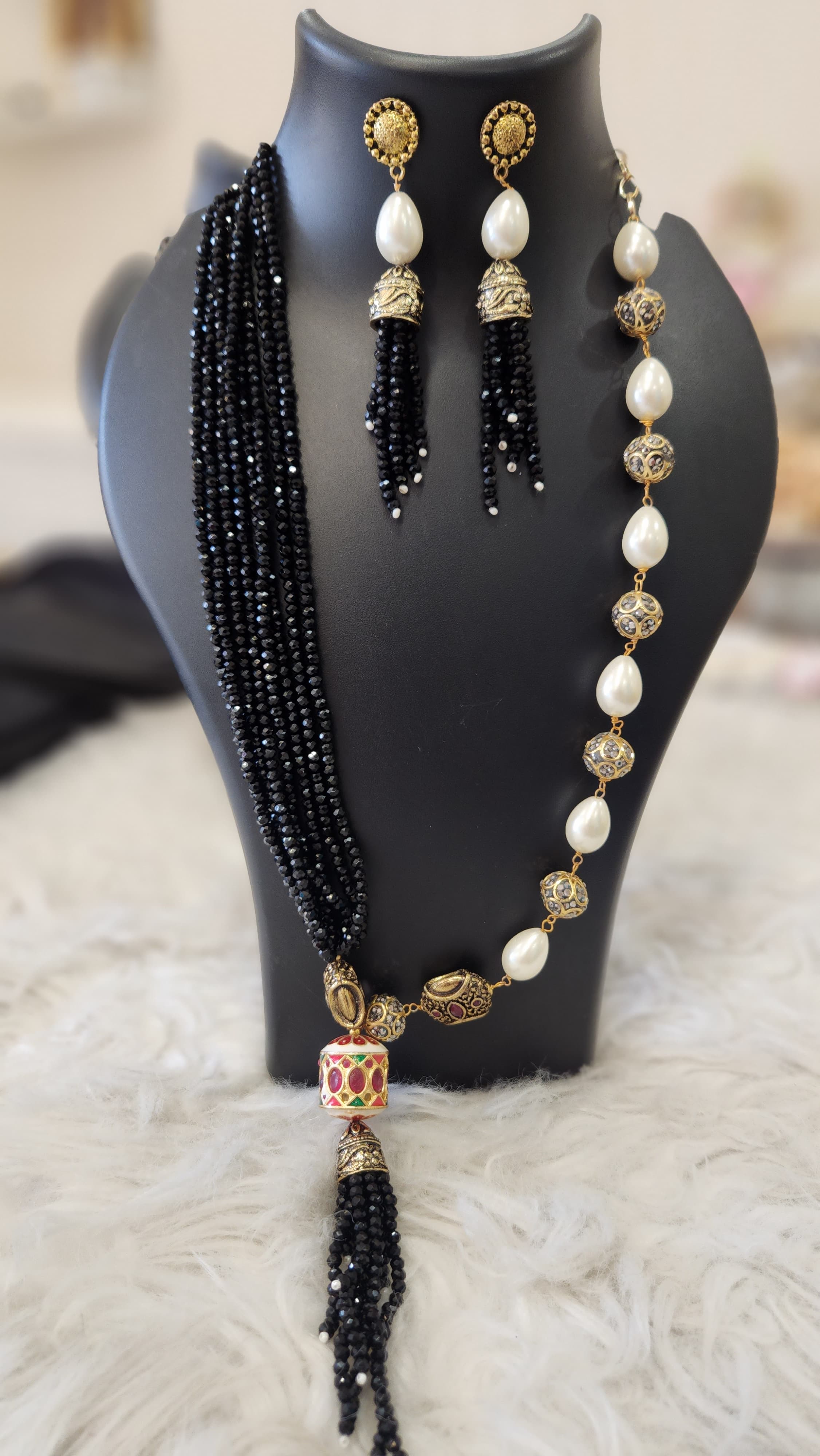 Sparkle Black White beads  Long Necklace with earrings