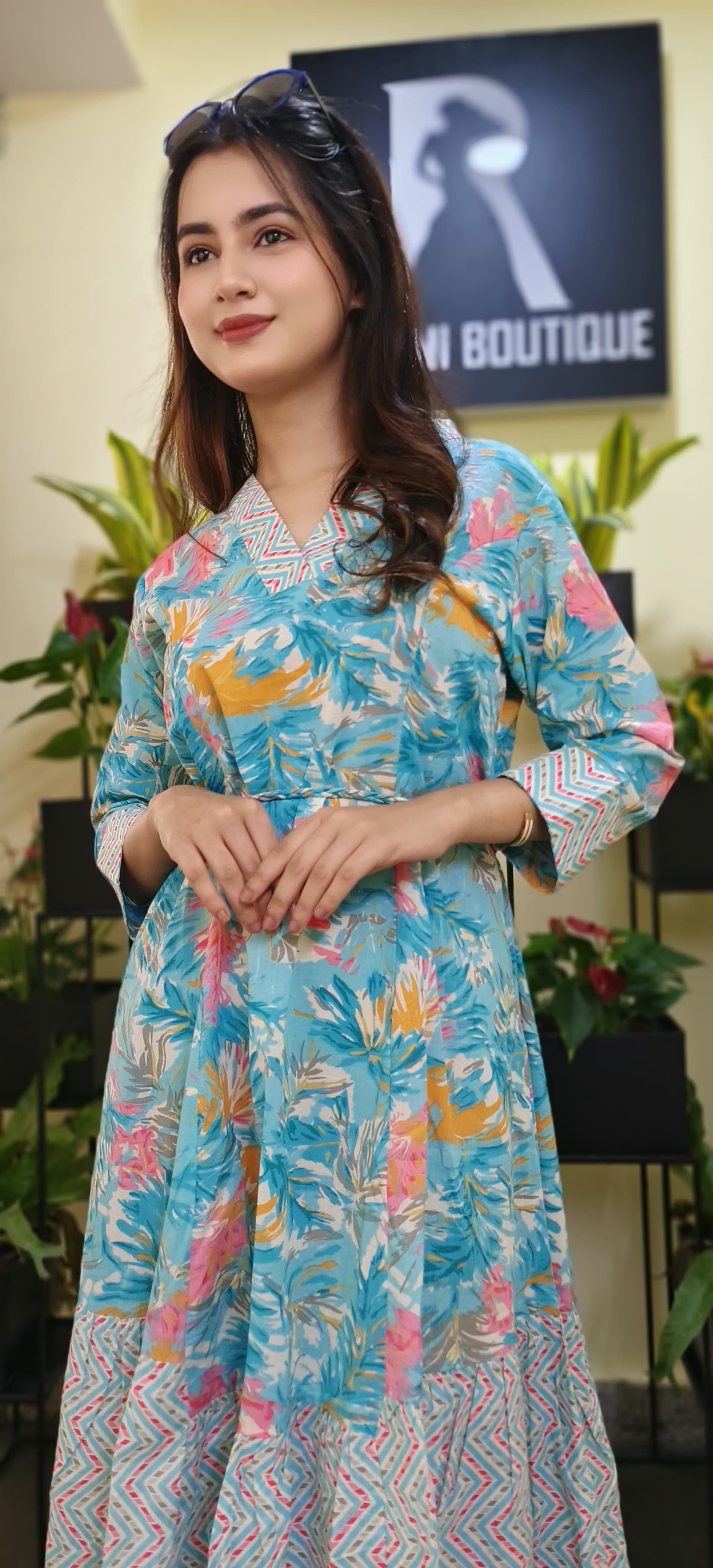 Floral Print V -neck Cotton Knee Length Collar Frock with 3/4th Sleeves 04543