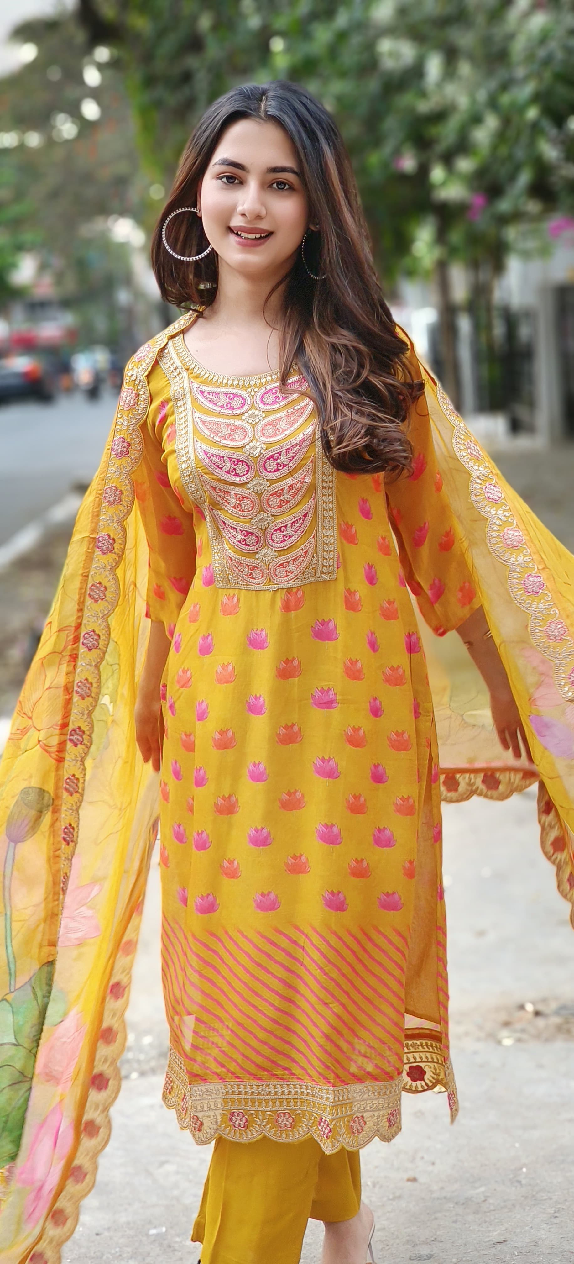 Beautiful Organza Embroidered Full Set With Dupatta