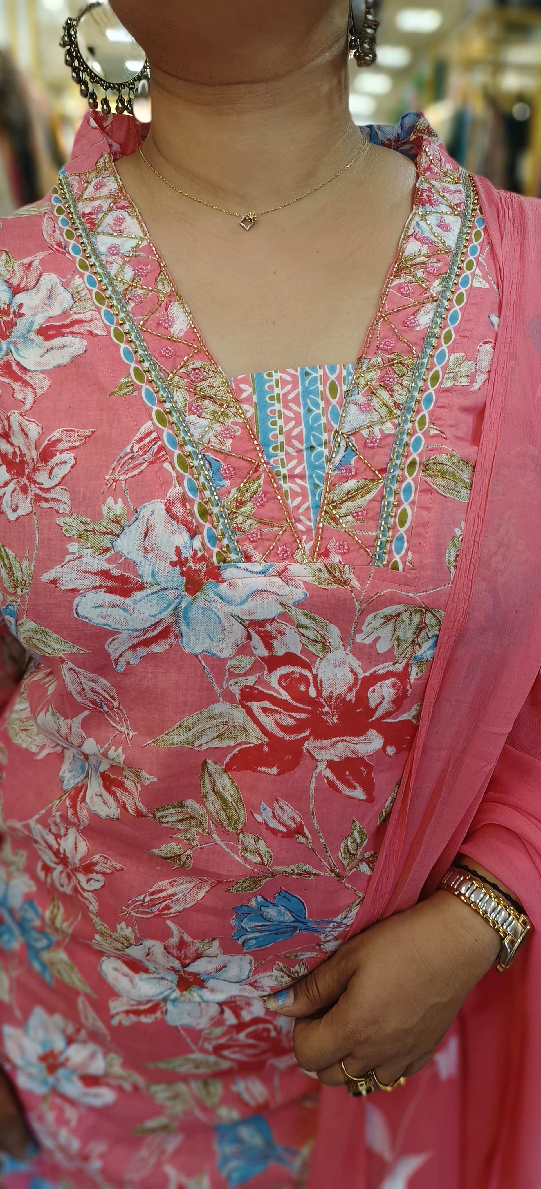 V Neck Floral Printed Cotton Full Suit with Cotton Dupatta Lean Fit