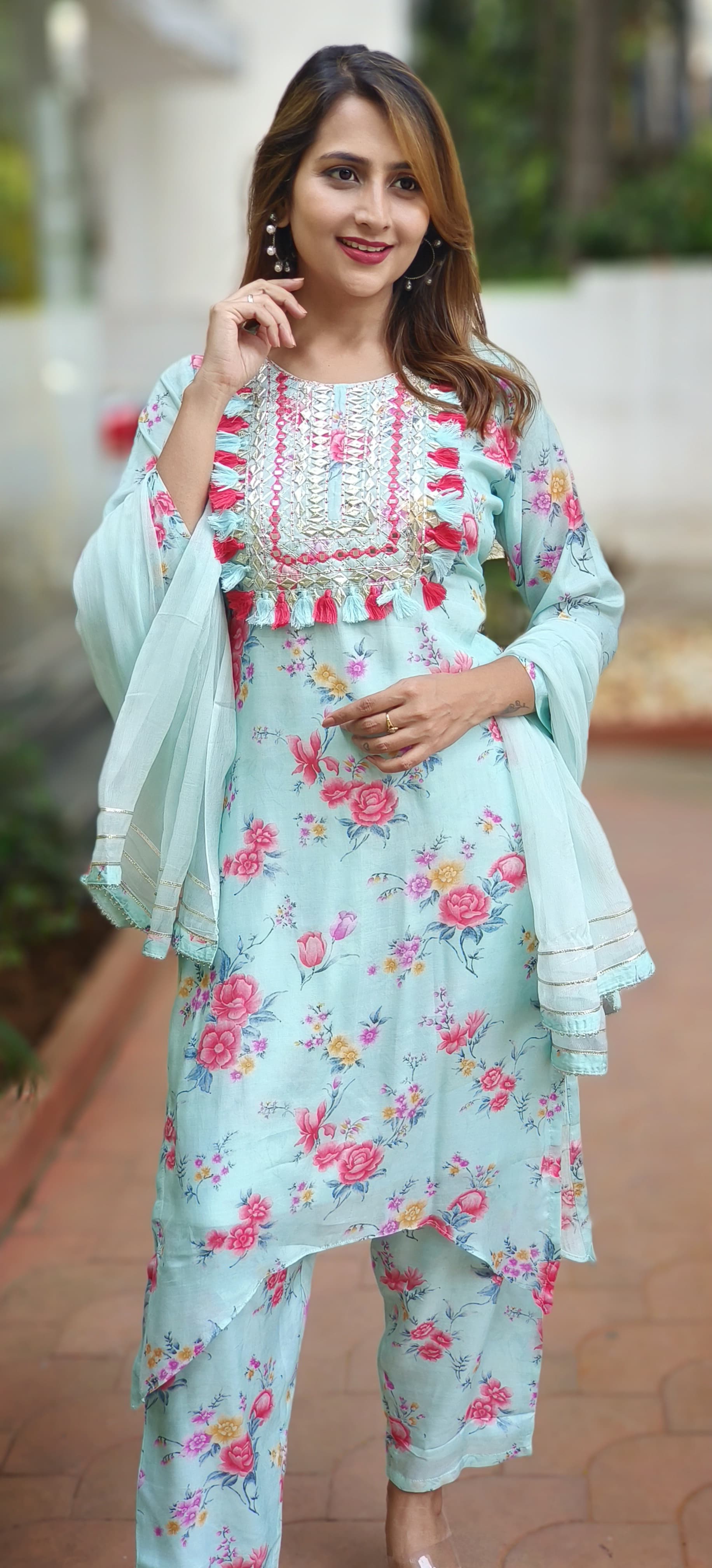 Muslin Floral embroidered Neck Full suit Set with Dupatta-05350