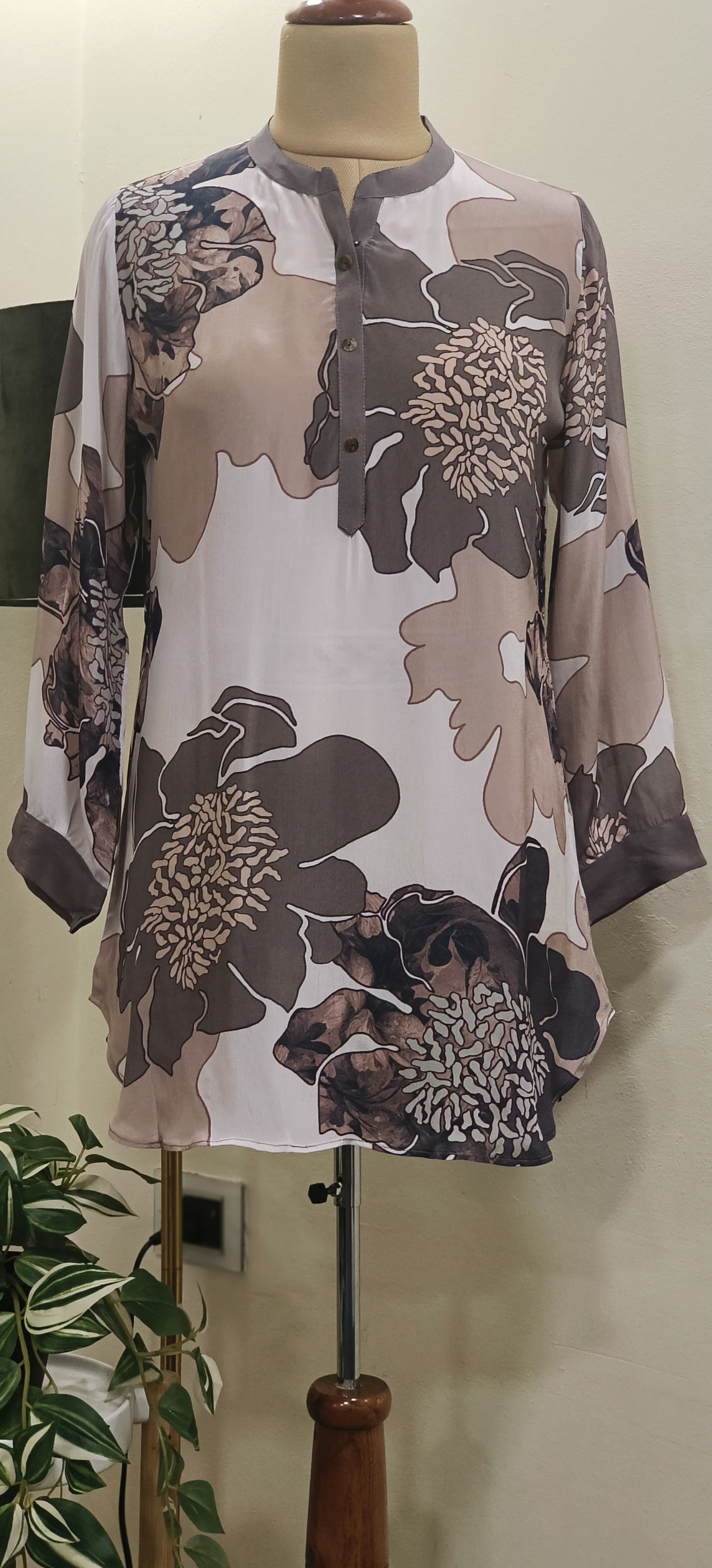 Beautiful crape floral printed shirt-05999-06000