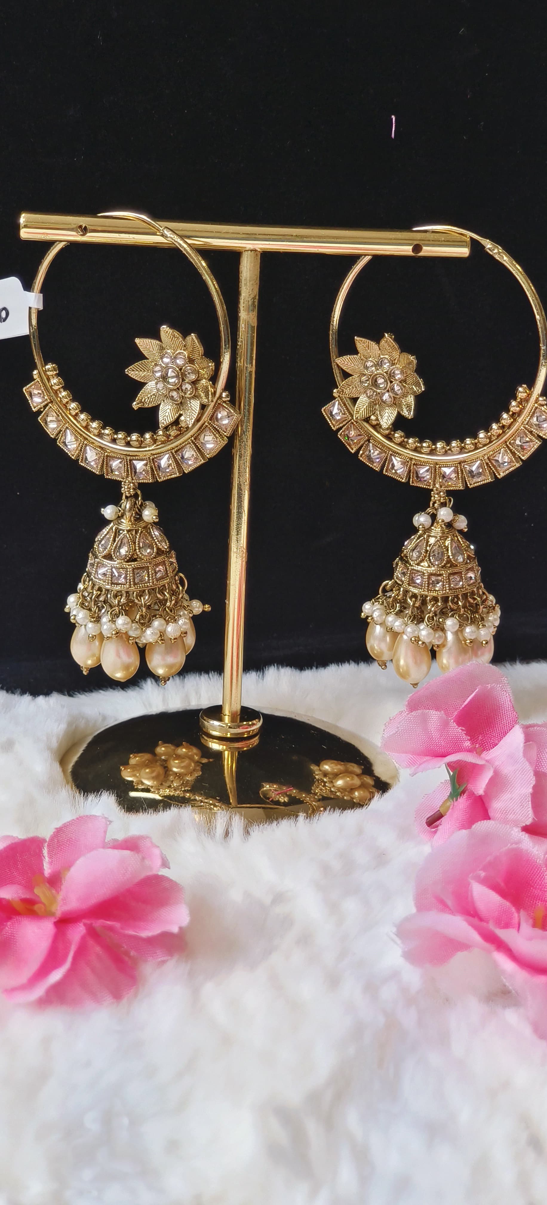 > Kundan jhumka with Cream Color Beads