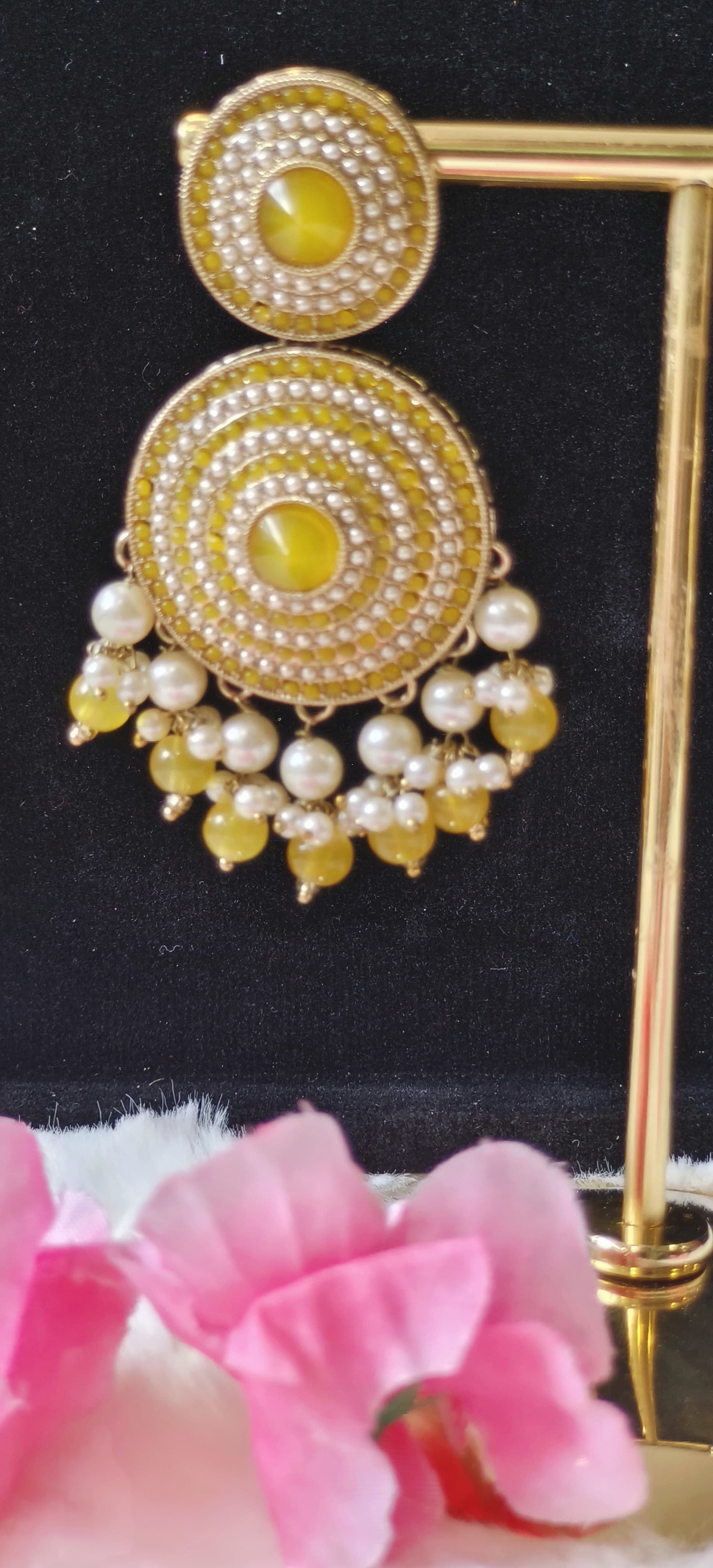 Fancy Pearl Jhumka With Beads-