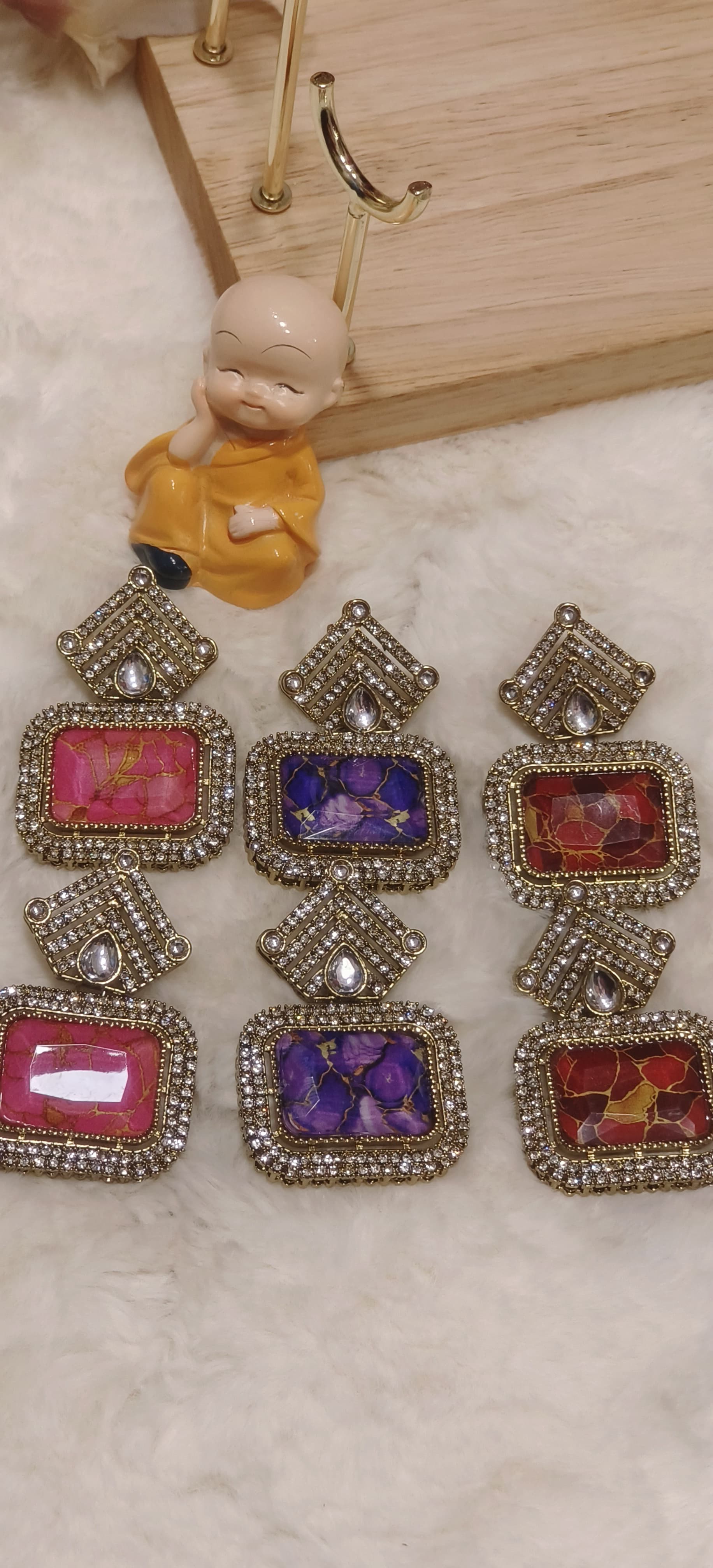 Handcrafted Vintage-Inspired Drop Earrings Featuring Marbled Effect
