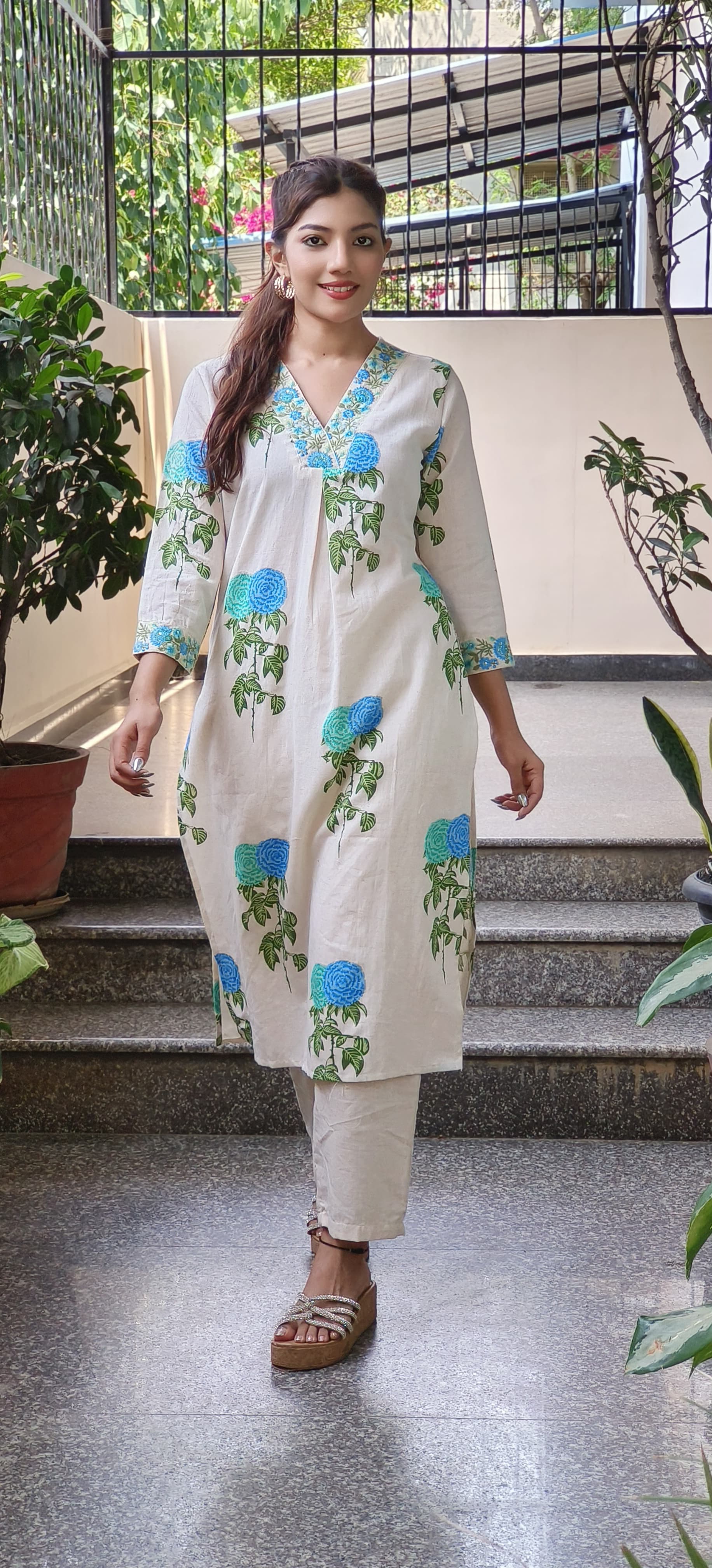 Casual Wear Kurta Pant Set in Flex Cotton-