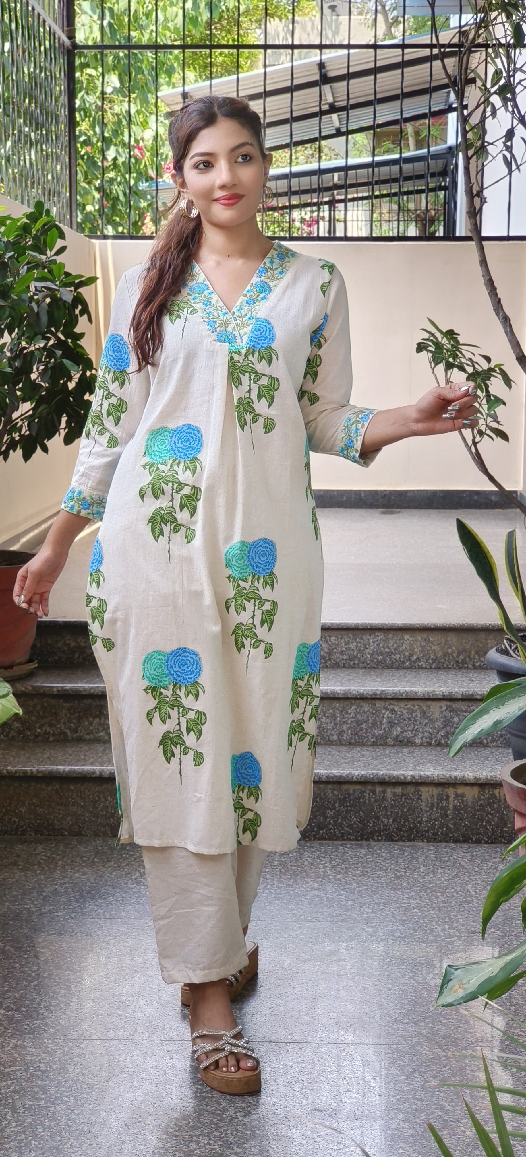 Casual Wear Kurta Pant Set in Flex Cotton-