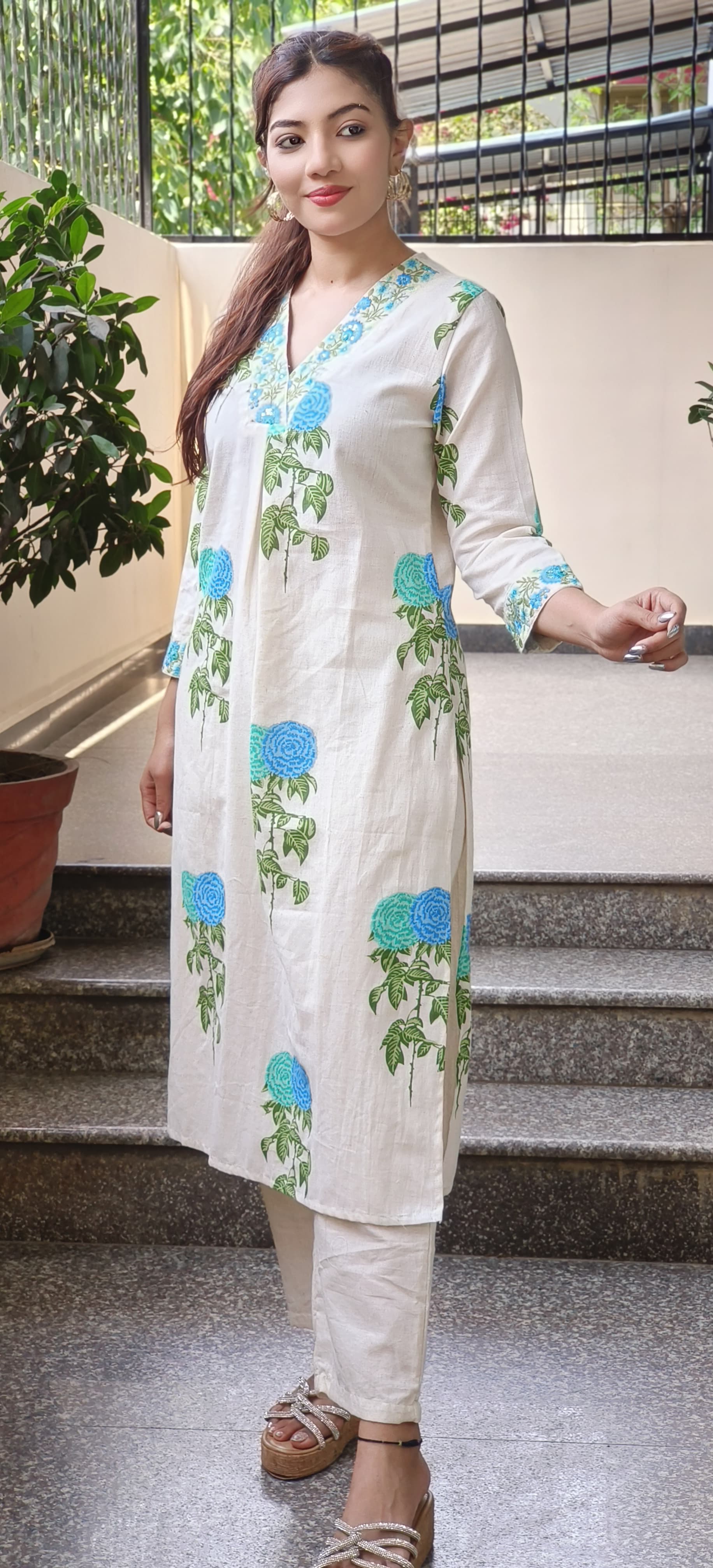 Casual Wear Kurta Pant Set in Flex Cotton-