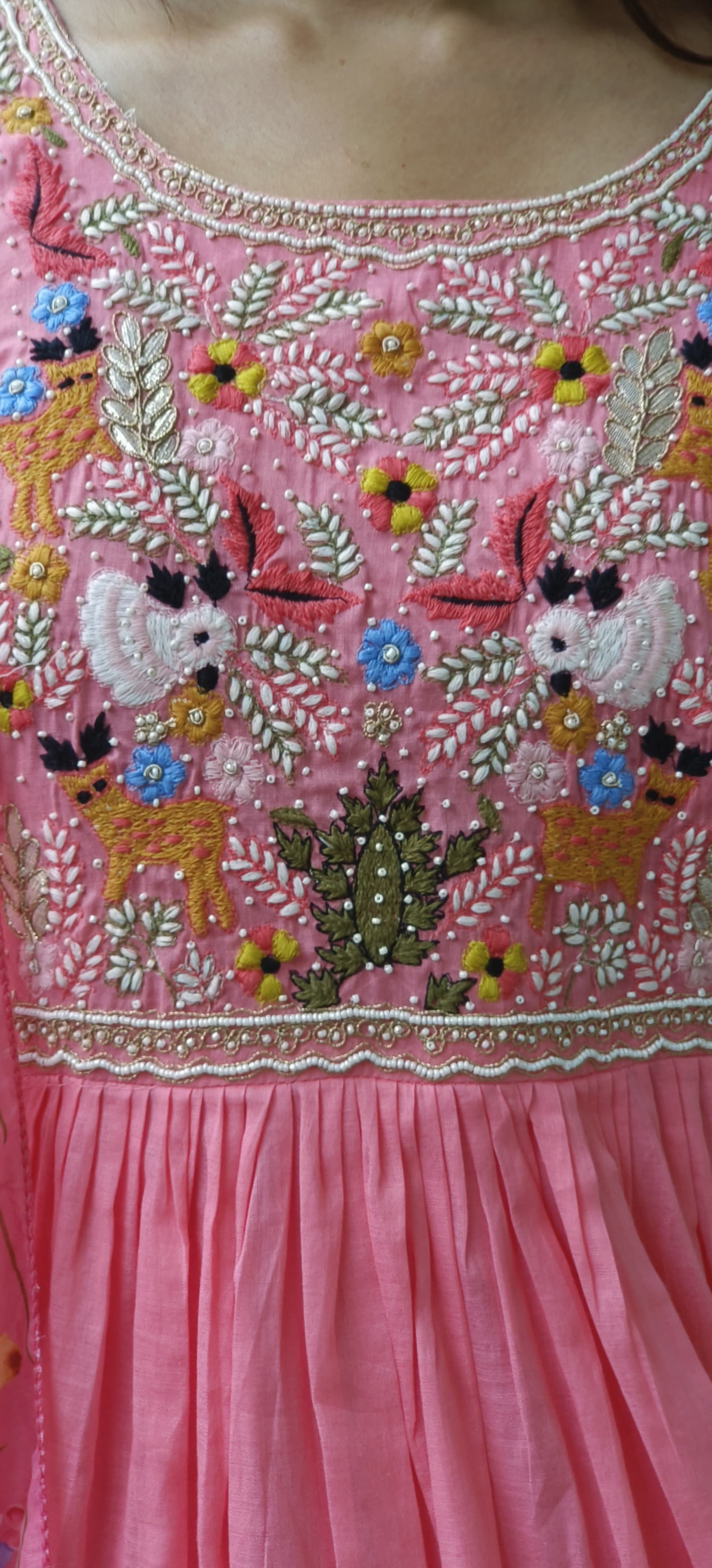 Floral  Preal Embroidered  Work  Mull Cotton Kurta Pant With Floral Dupatta  Set-
