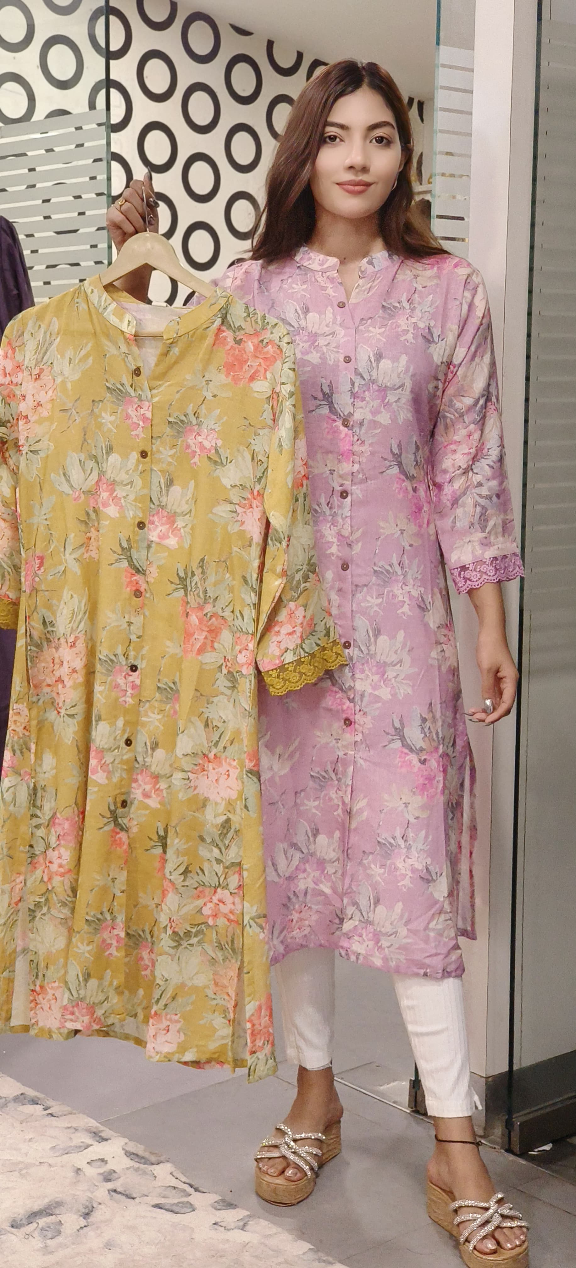 Summer Wear Cotton Kurtis In Floral Print- 09592
