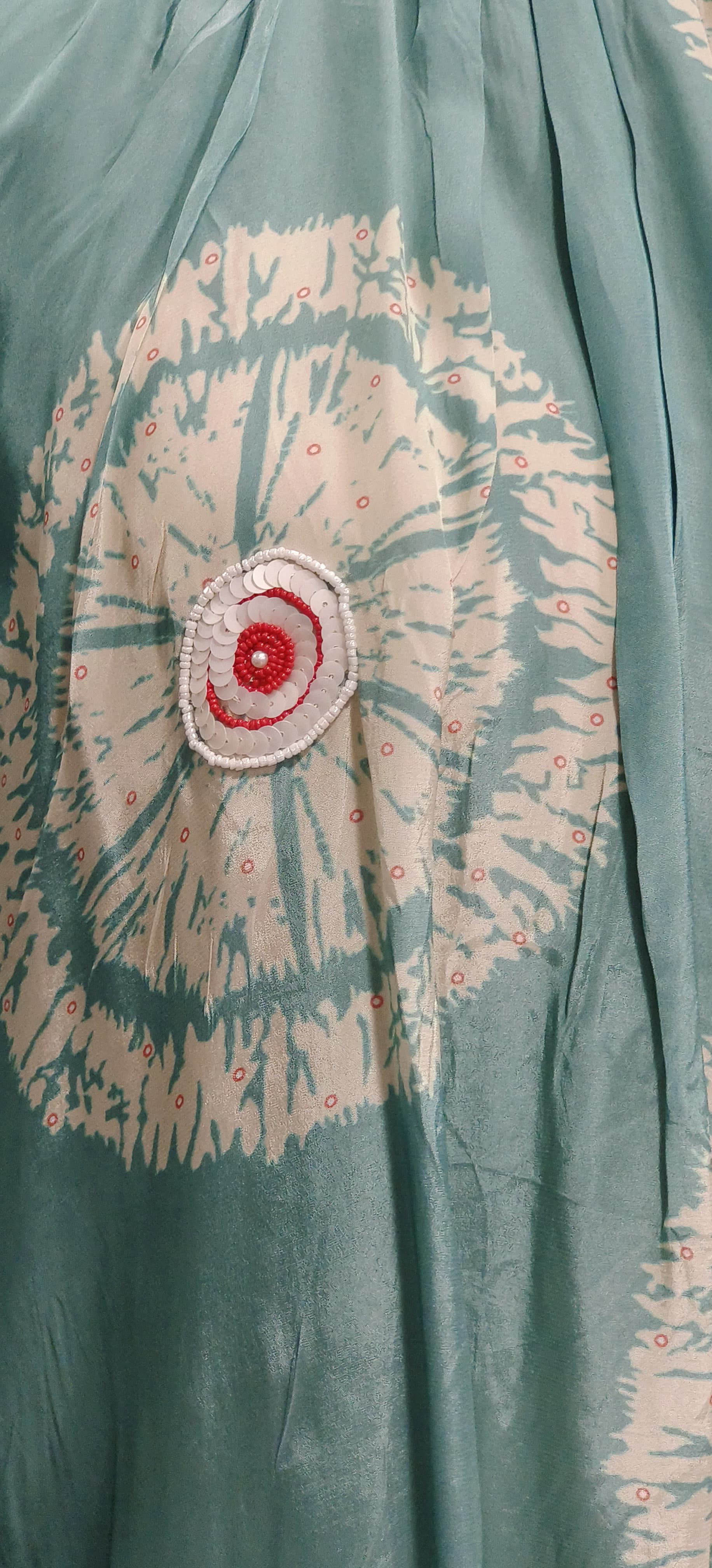 Graceful Crepe Kurta with Pleated Design and Matching Pants