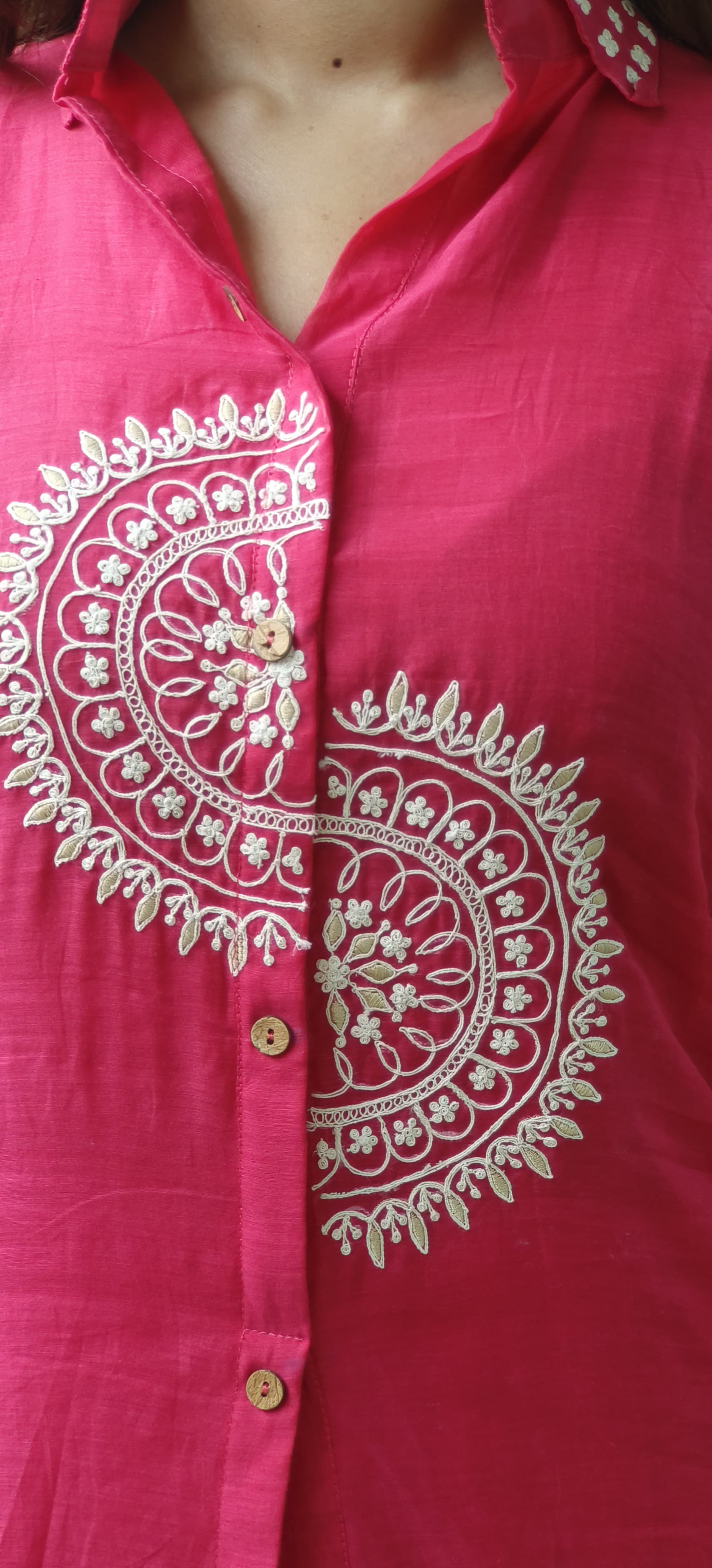 Floral Thread Embroidered Handwork Collared Co-Ord Set In Mul Chanderi