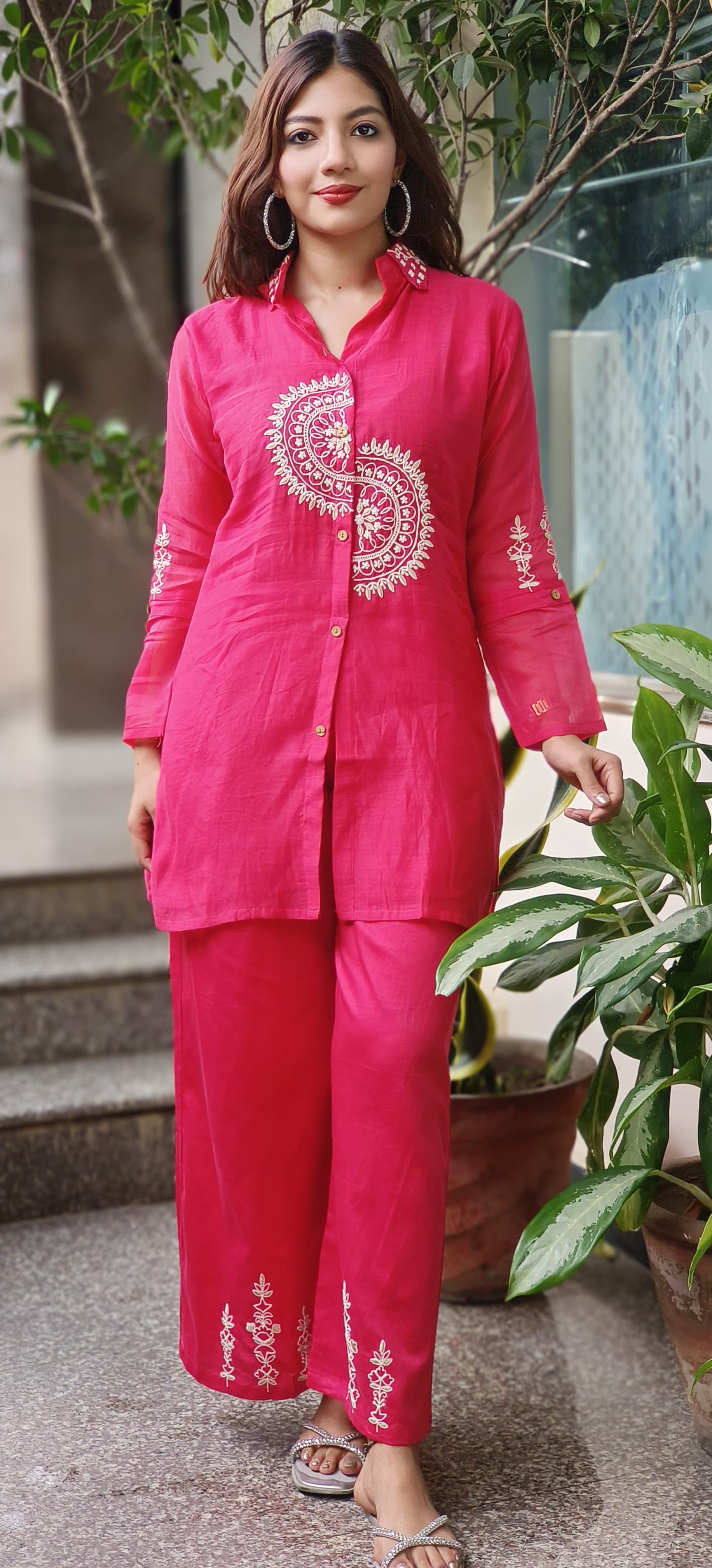 Floral Thread Embroidered Handwork Collared Co-Ord Set In Mul Chanderi