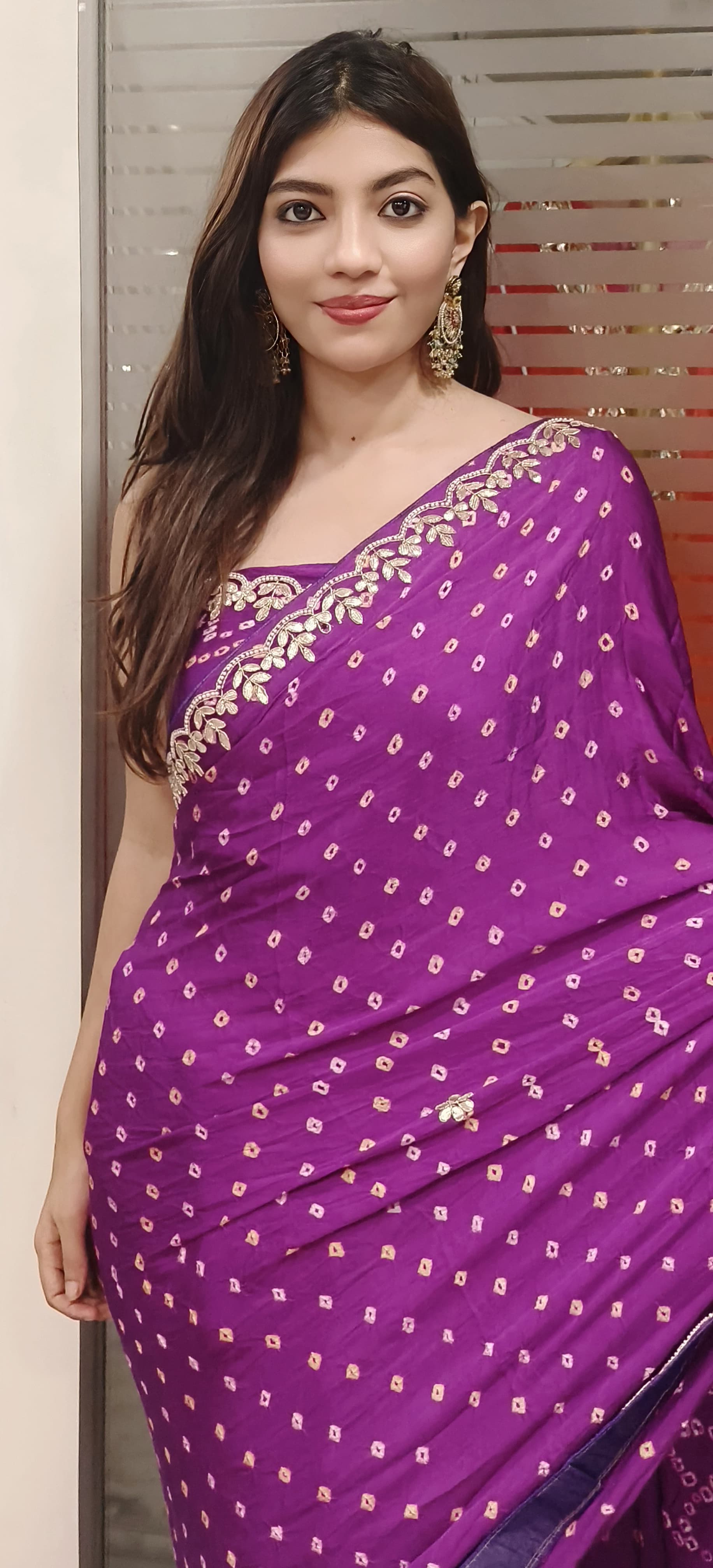 Tiny Pearl Handwork Border Bandhani Saree In Silk Fabric (Unstitched Blouse)