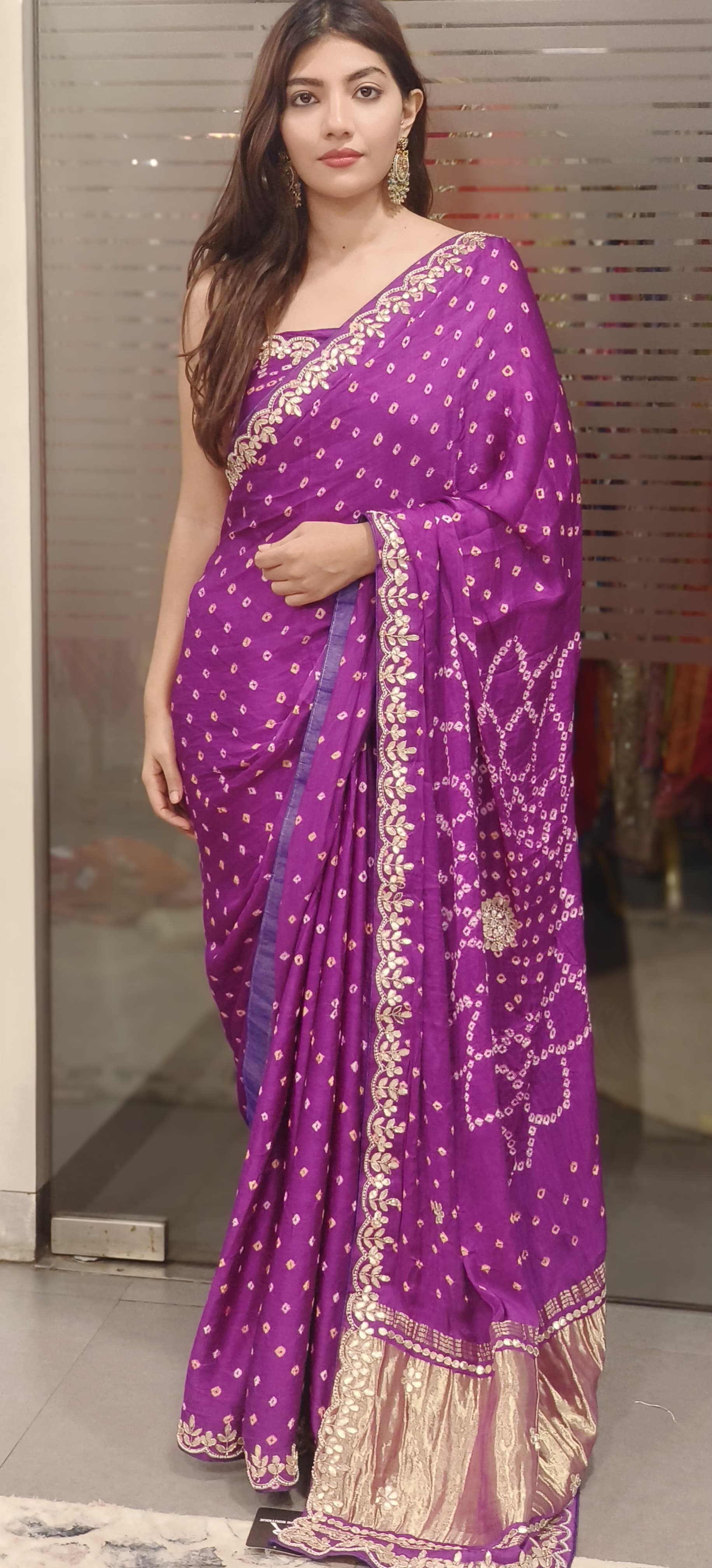 Tiny Pearl Handwork Border Bandhani Saree In Silk Fabric (Unstitched Blouse)