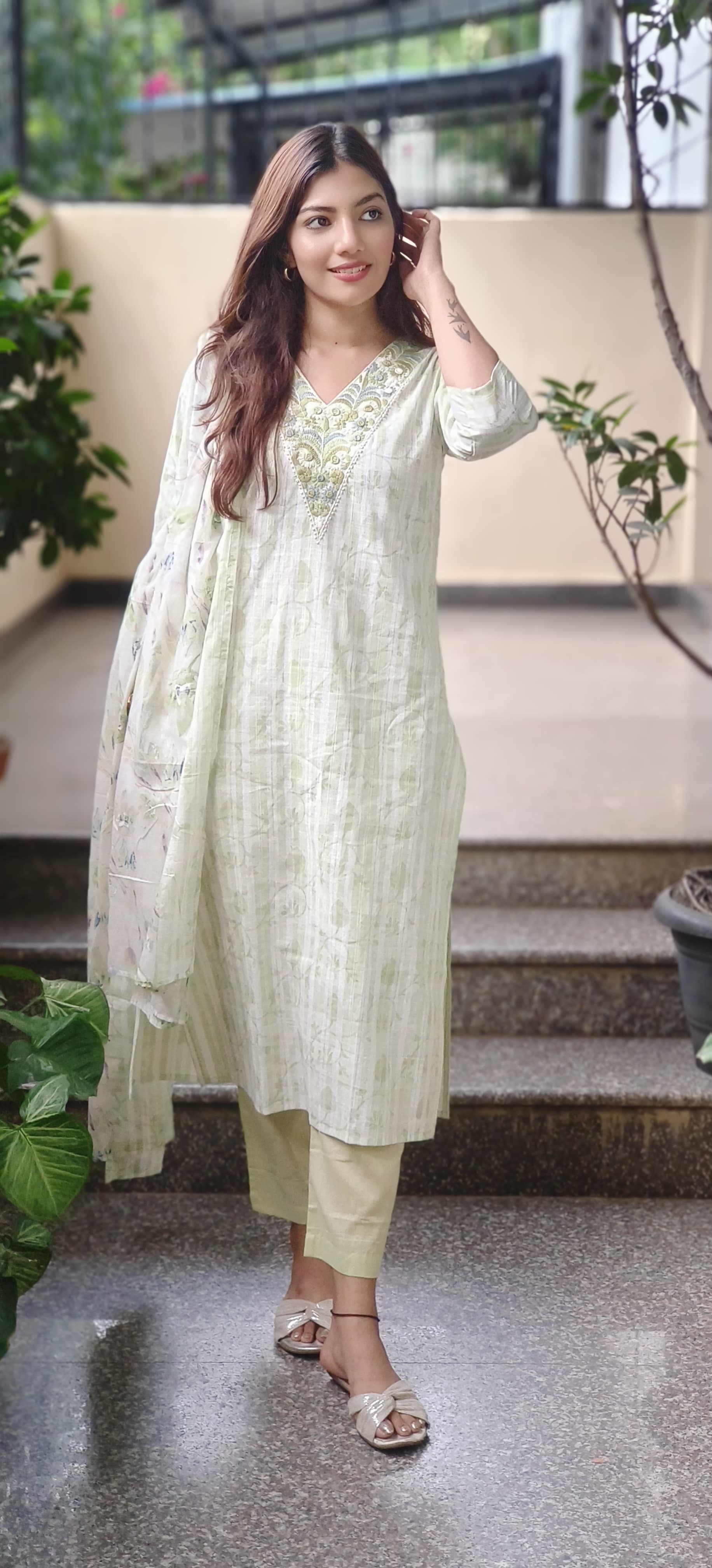 Thread Embroidered V-Neck Daily Wear Full Suit Set In Cotton Fabric- 09688